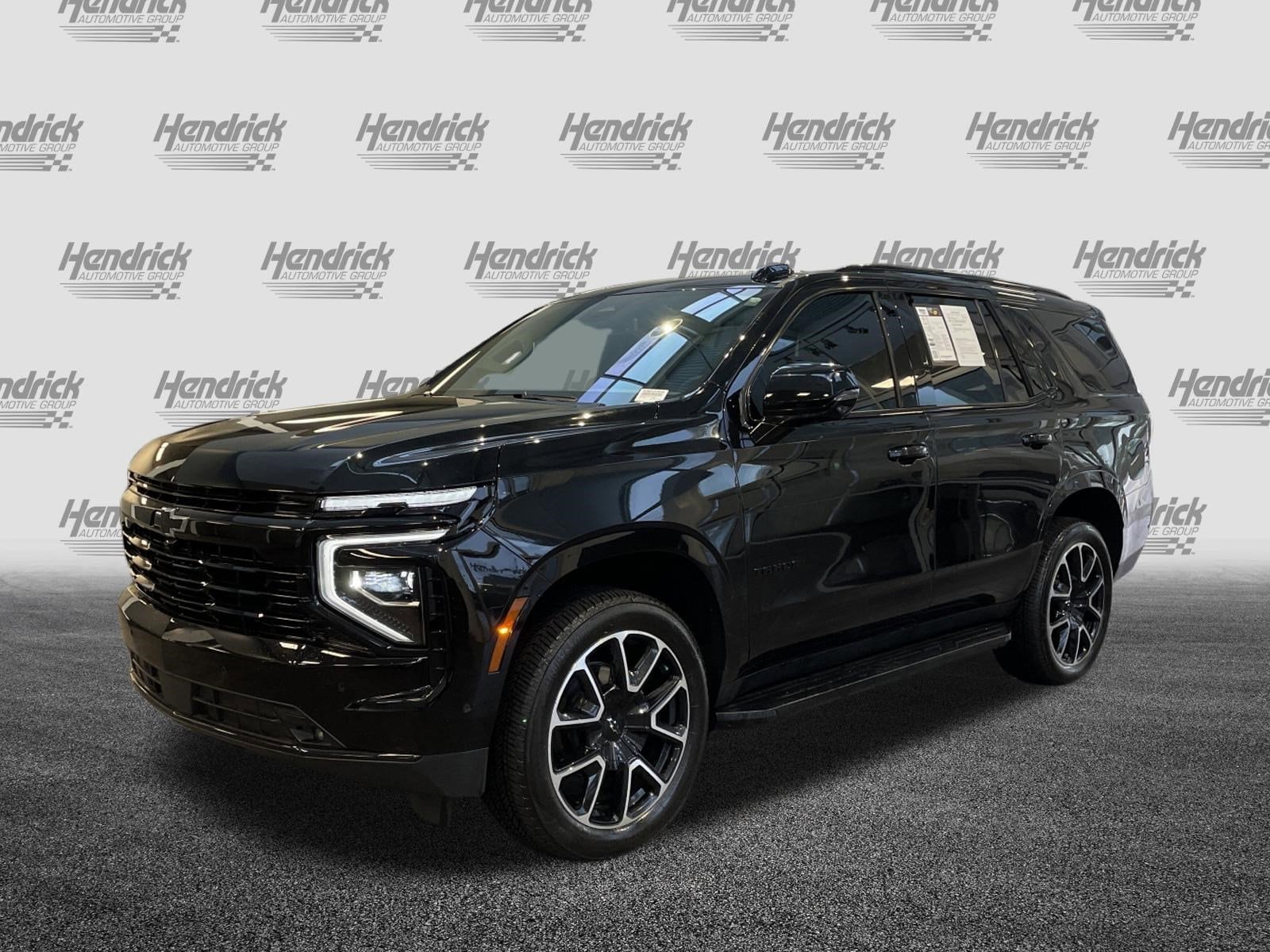 2025 Chevrolet Tahoe RST photo 4