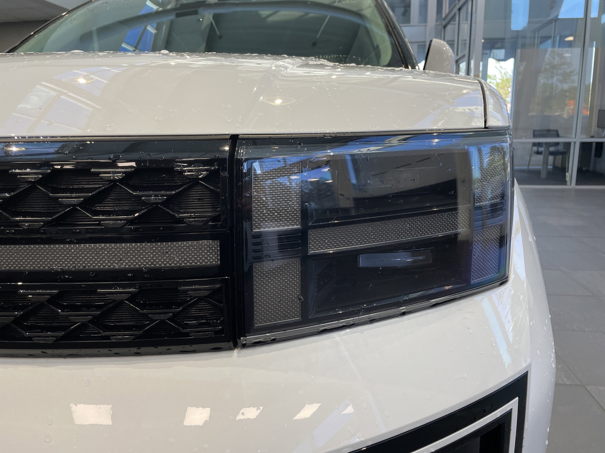 2025 Hyundai Santa Fe Hybrid Calligraphy photo 4