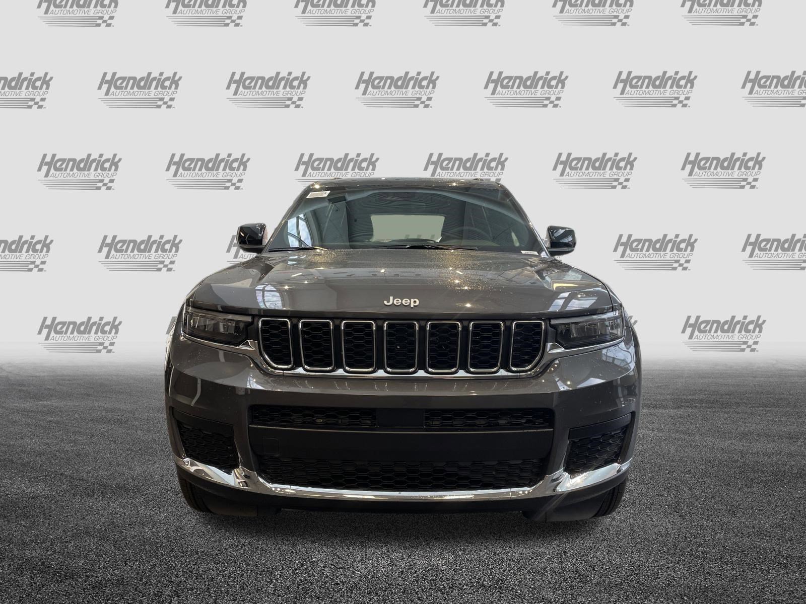 2025 Jeep Grand Cherokee L Laredo X photo 2