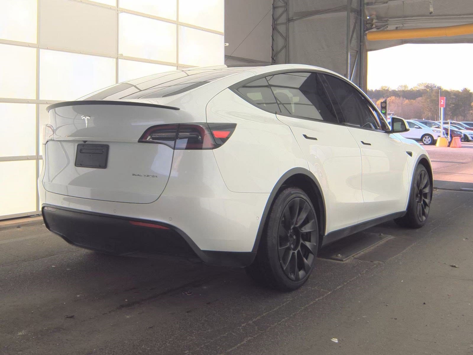 2022 Tesla Model Y Long Range photo 6