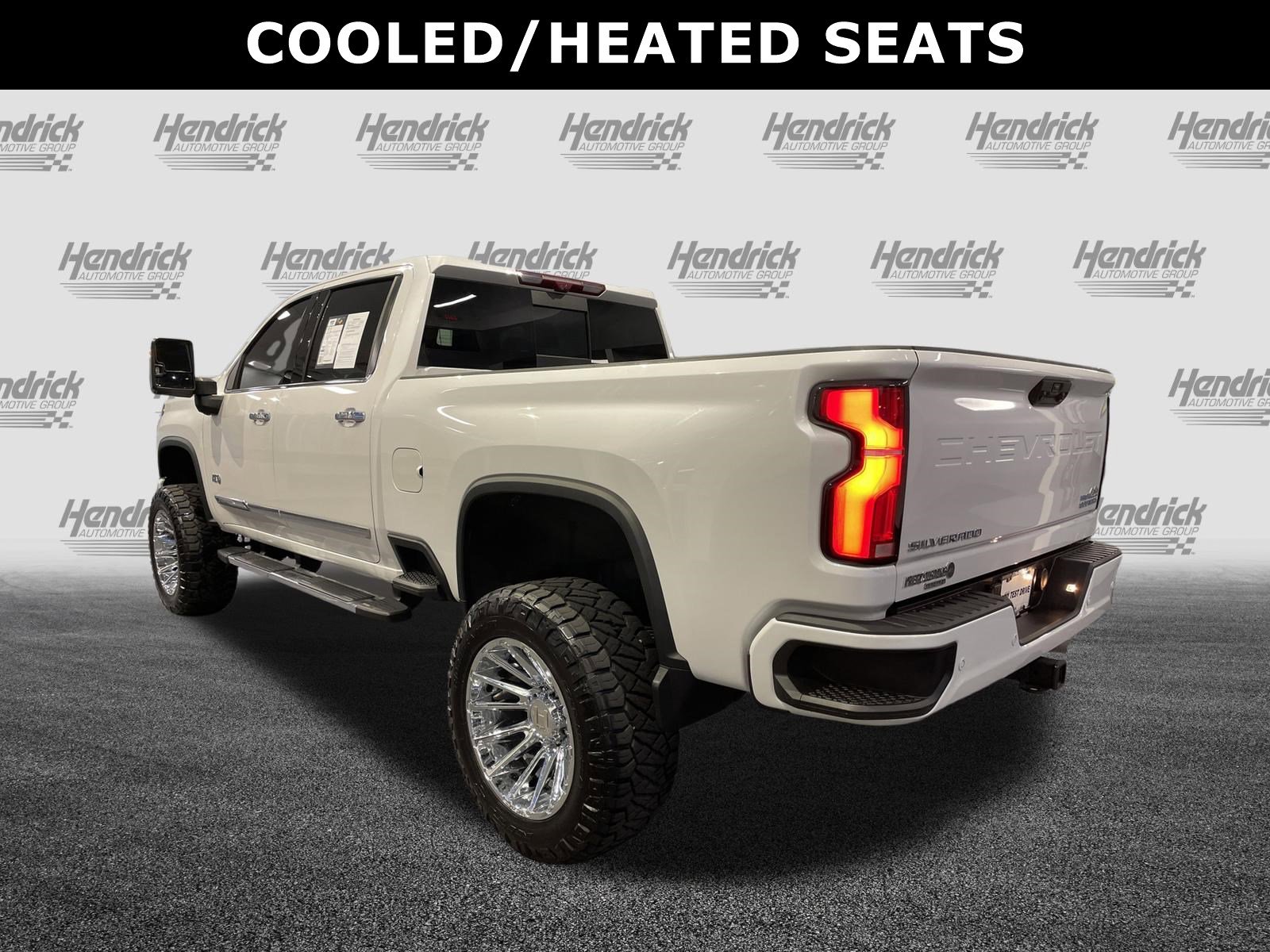 2024 Chevrolet Silverado 3500HD High Country photo 6