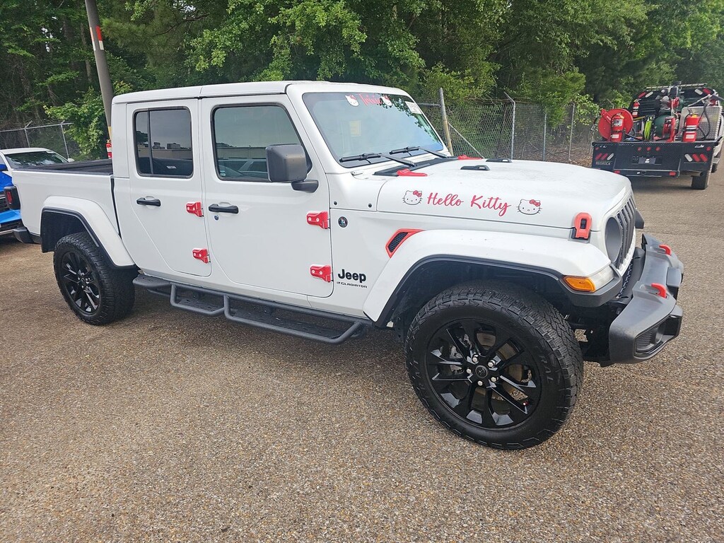 Used 2025 Jeep Gladiator Nighthawk Pickup