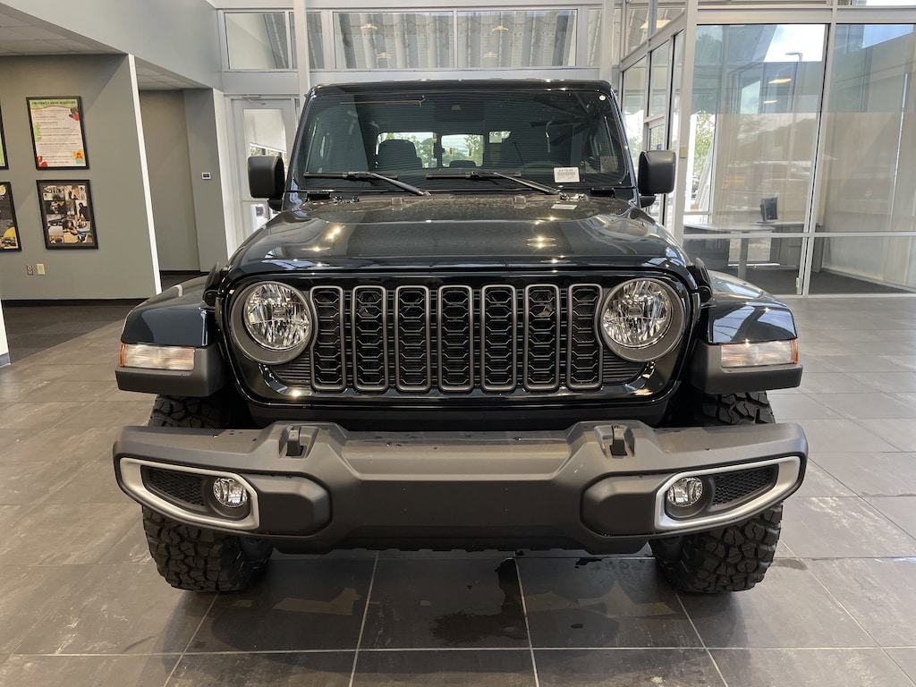 New 2025 Jeep Gladiator High Tide Pickup