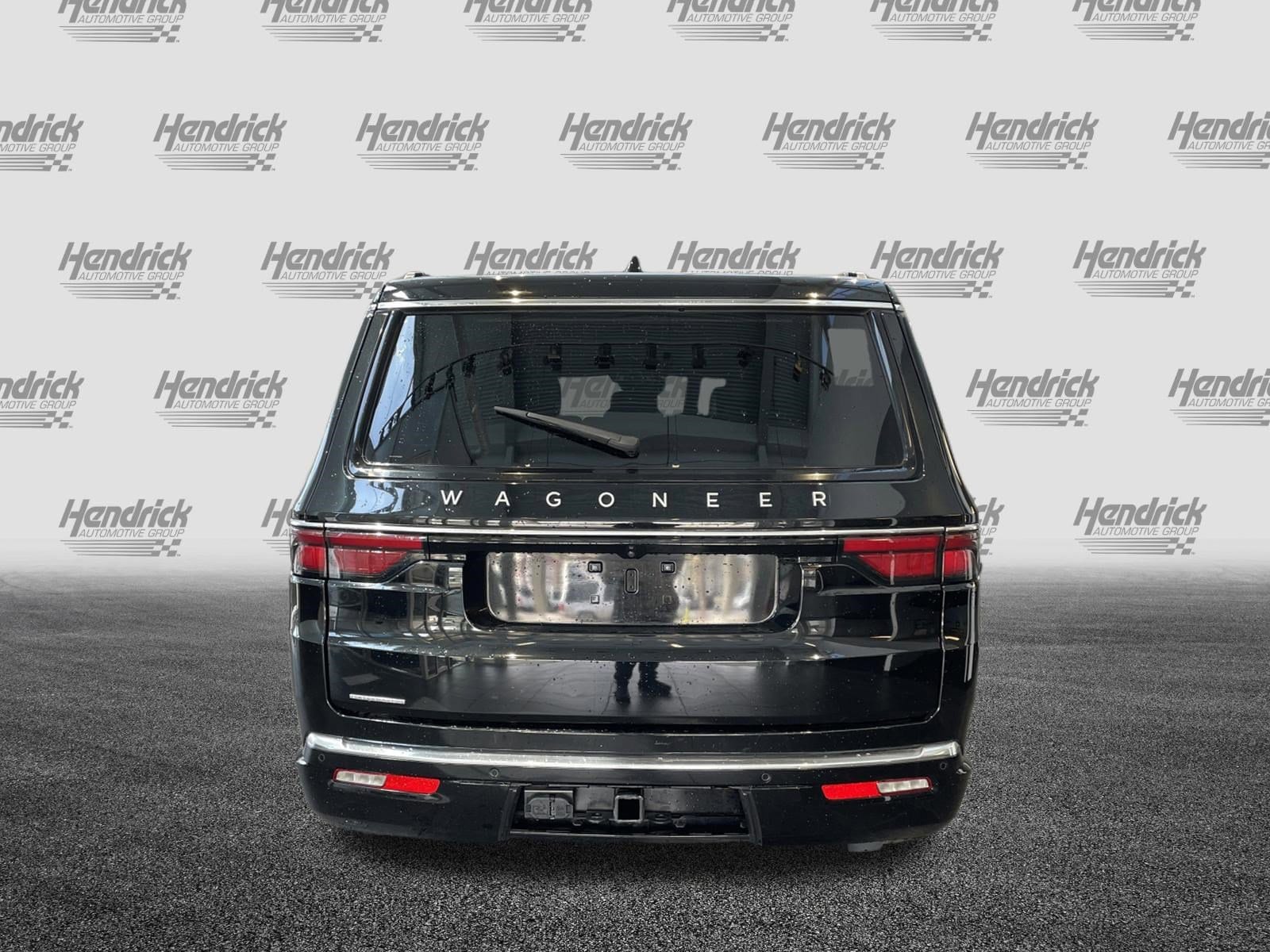 2023 Jeep Wagoneer photo 3