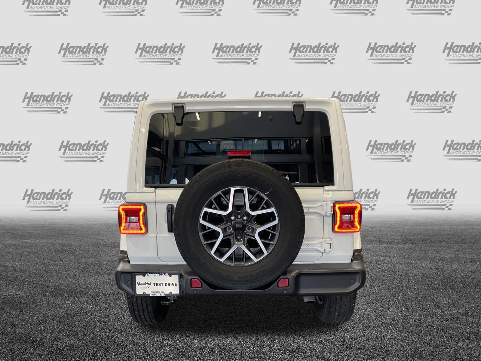 2024 Jeep Wrangler Sahara photo 3