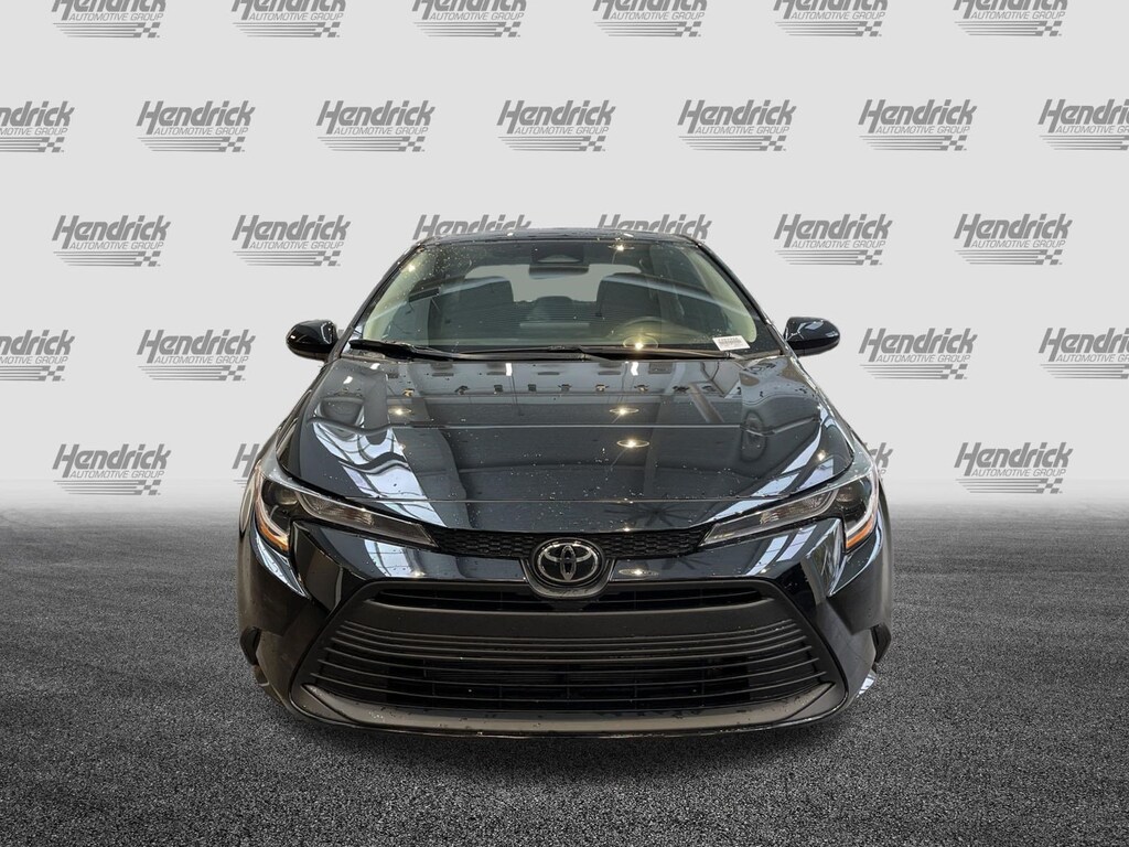 Used 2025 Toyota Corolla LE Sedan