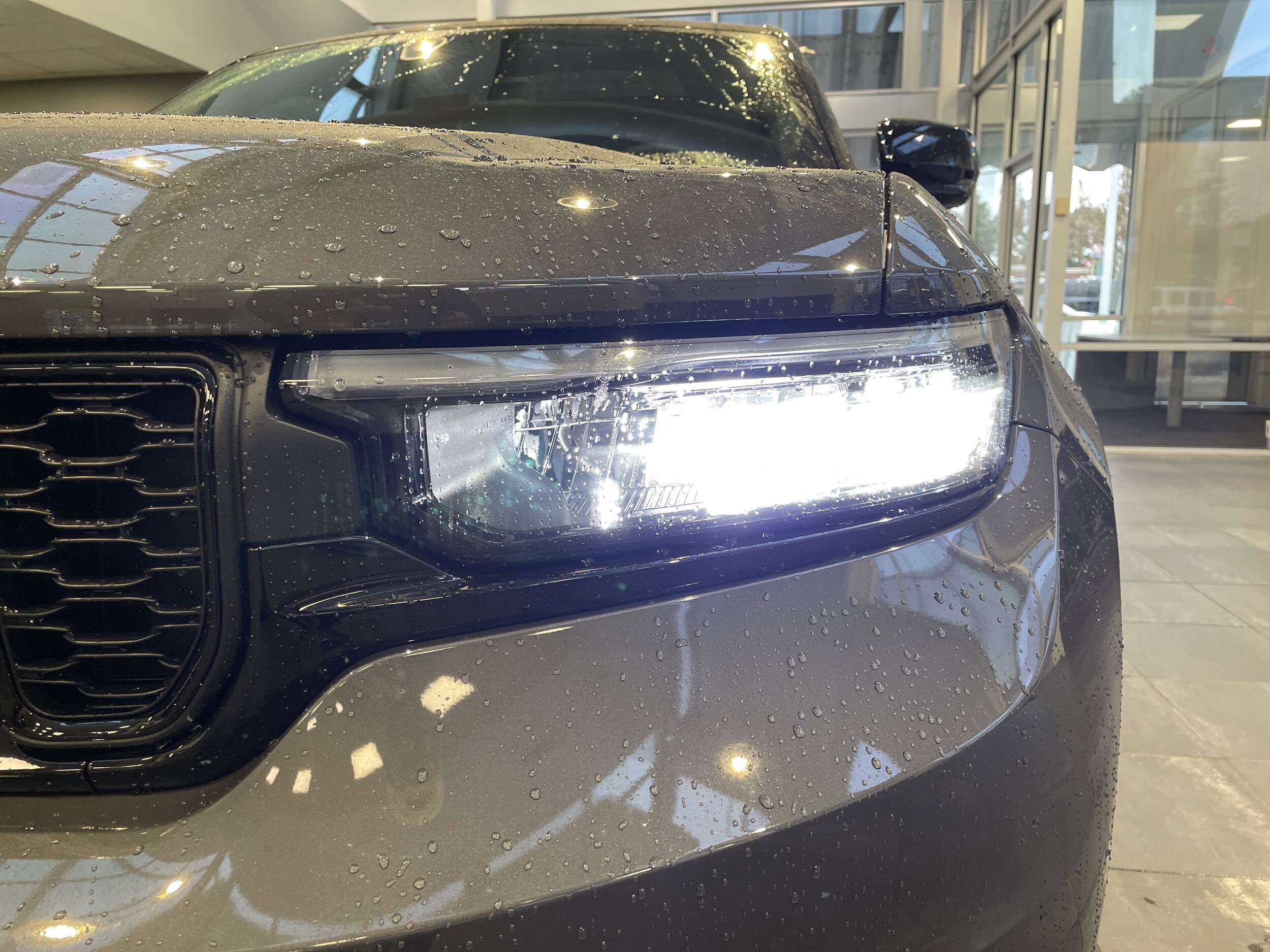 2025 Jeep Grand Cherokee Limited photo 3