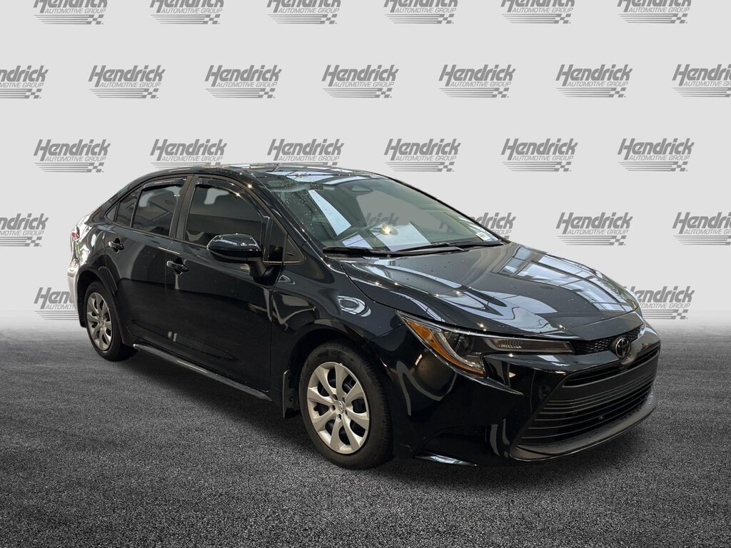 Used 2025 Toyota Corolla LE Sedan