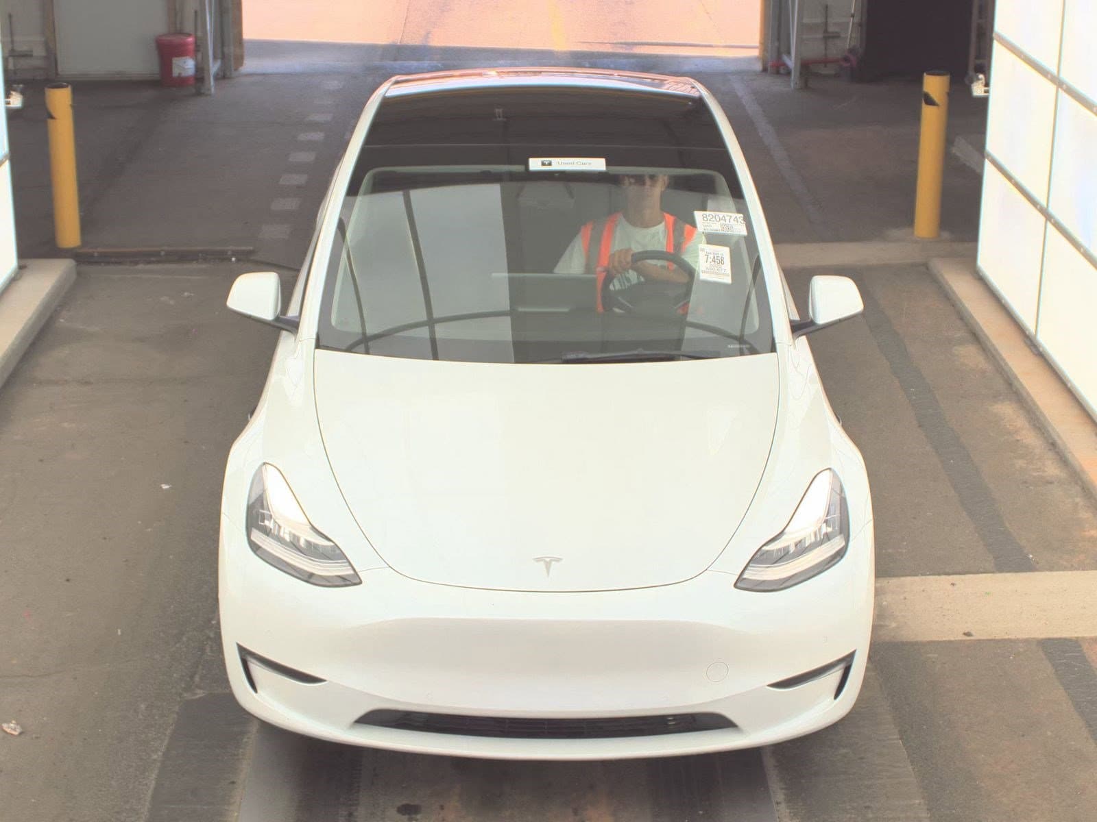 2022 Tesla Model Y Long Range photo 2