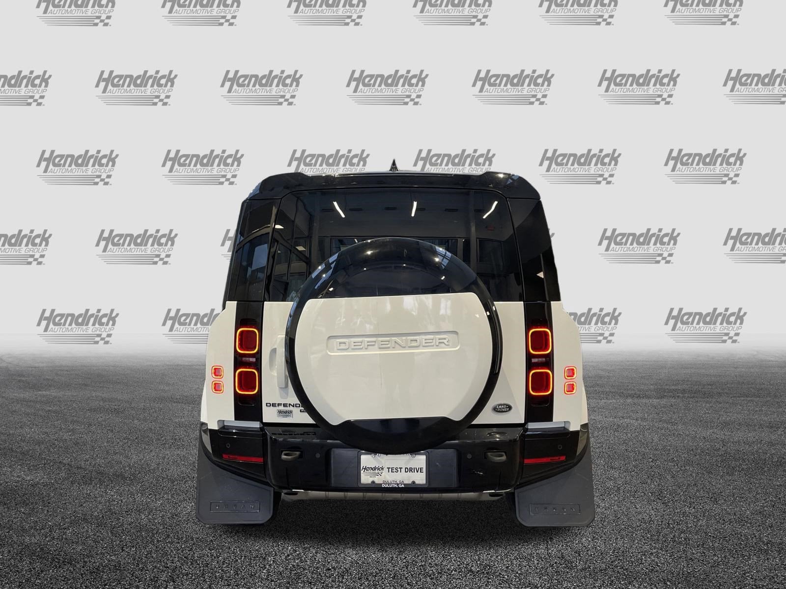 2023 Land Rover Defender X-Dynamic SE photo 3