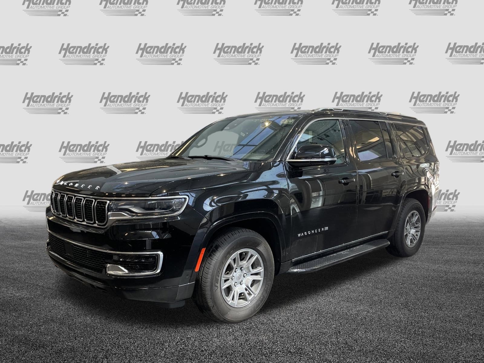 2023 Jeep Wagoneer photo 4