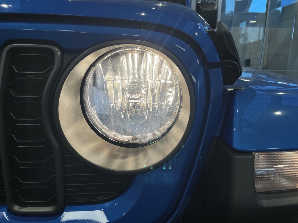 New 2025 Jeep Gladiator High Tide Pickup