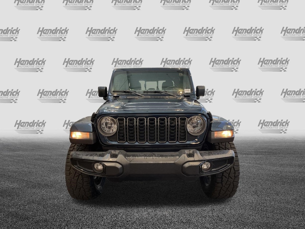 Used 2025 Jeep Gladiator Nighthawk Pickup