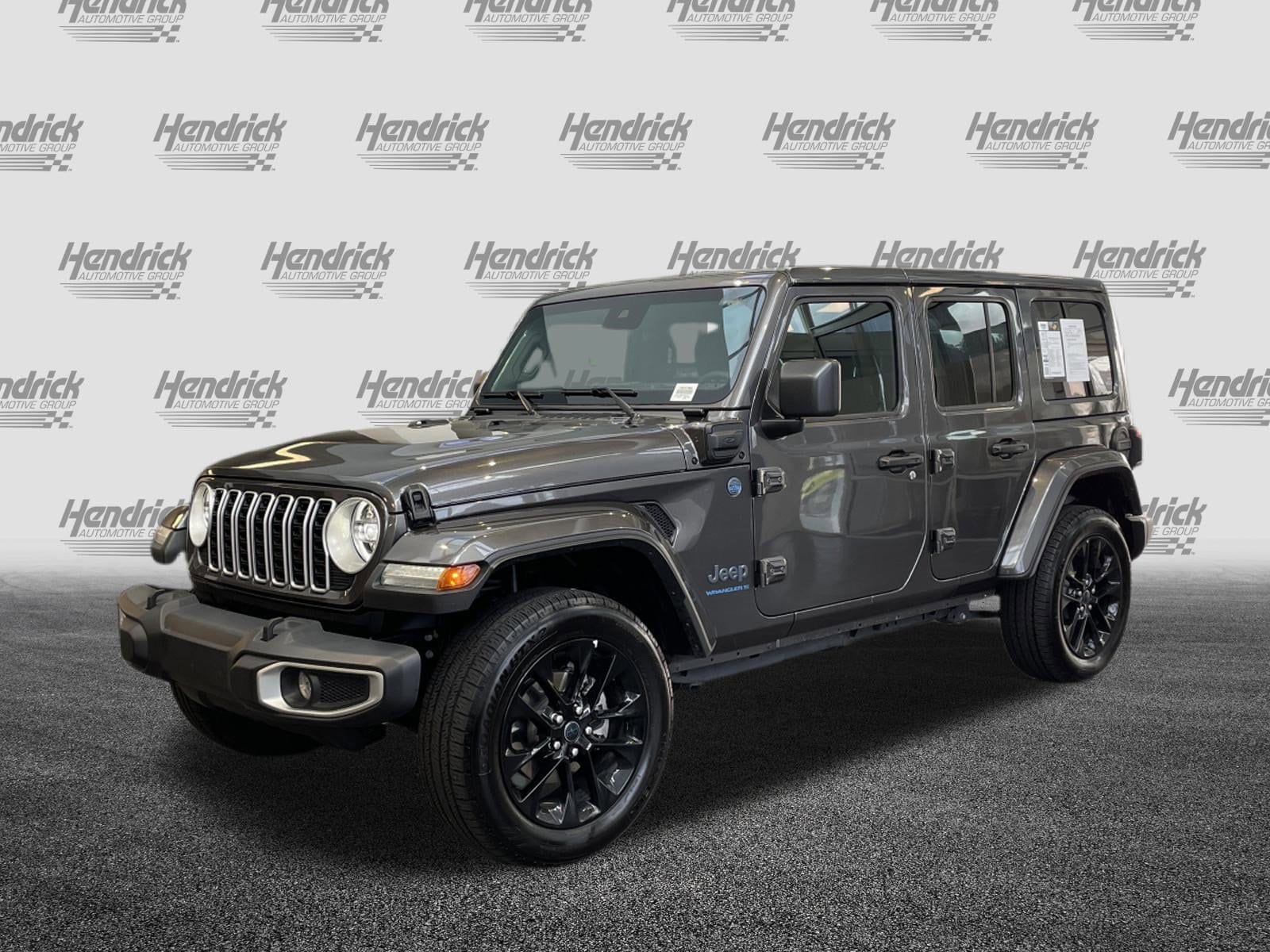 2025 Jeep Wrangler 4xe Sahara photo 4