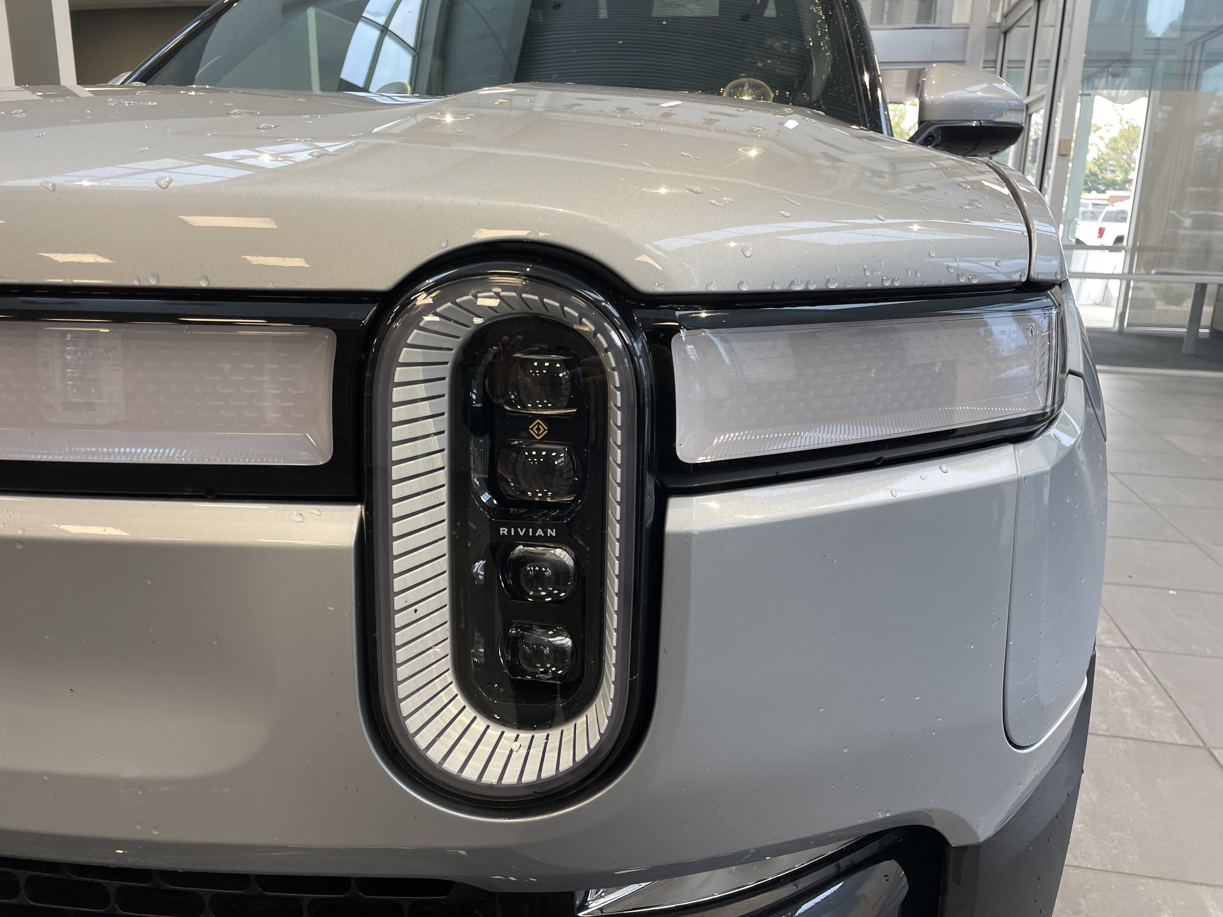 Used 2024 Rivian R1S Adventure SUV