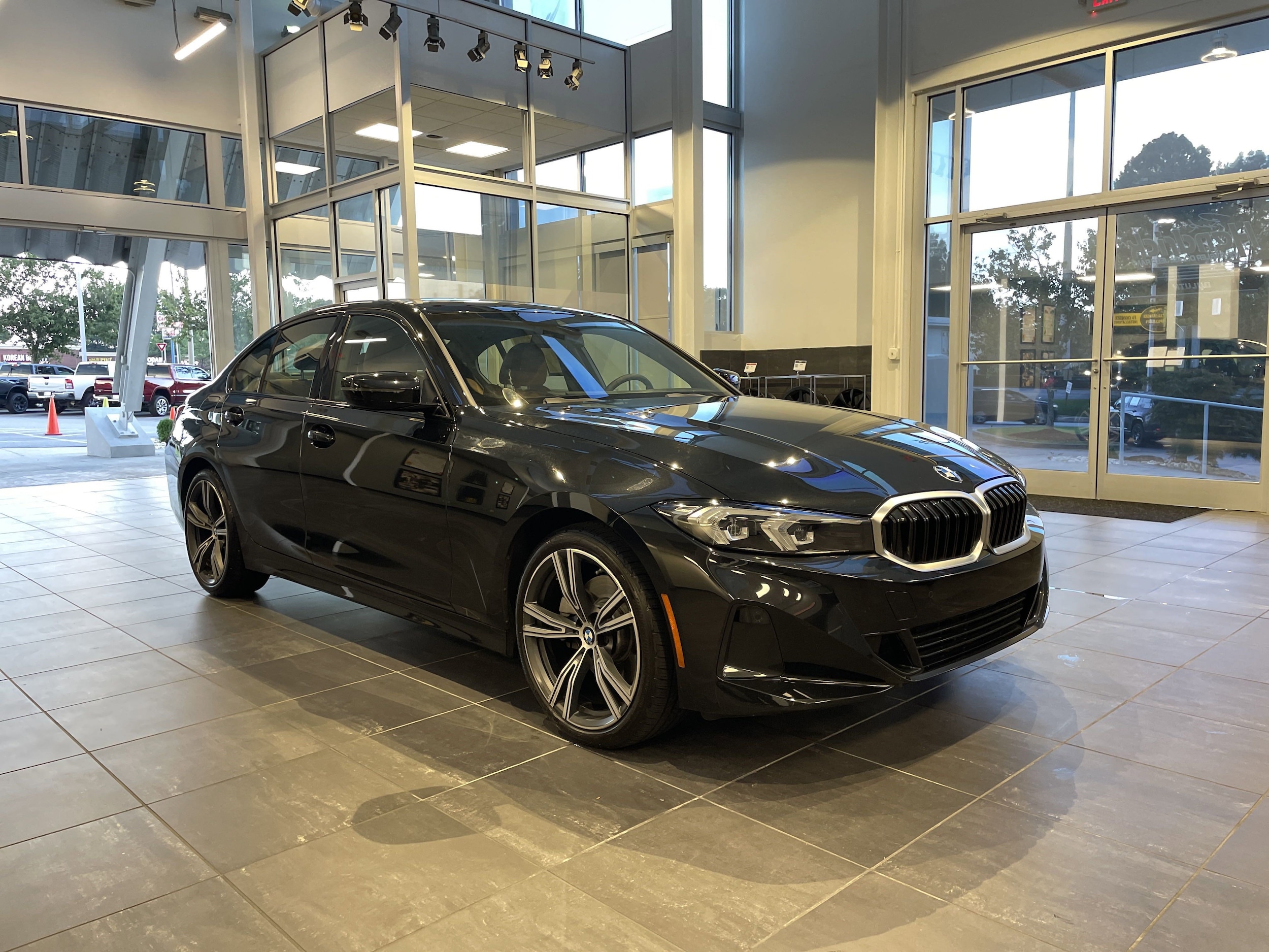 2023 BMW 3 Series 330i