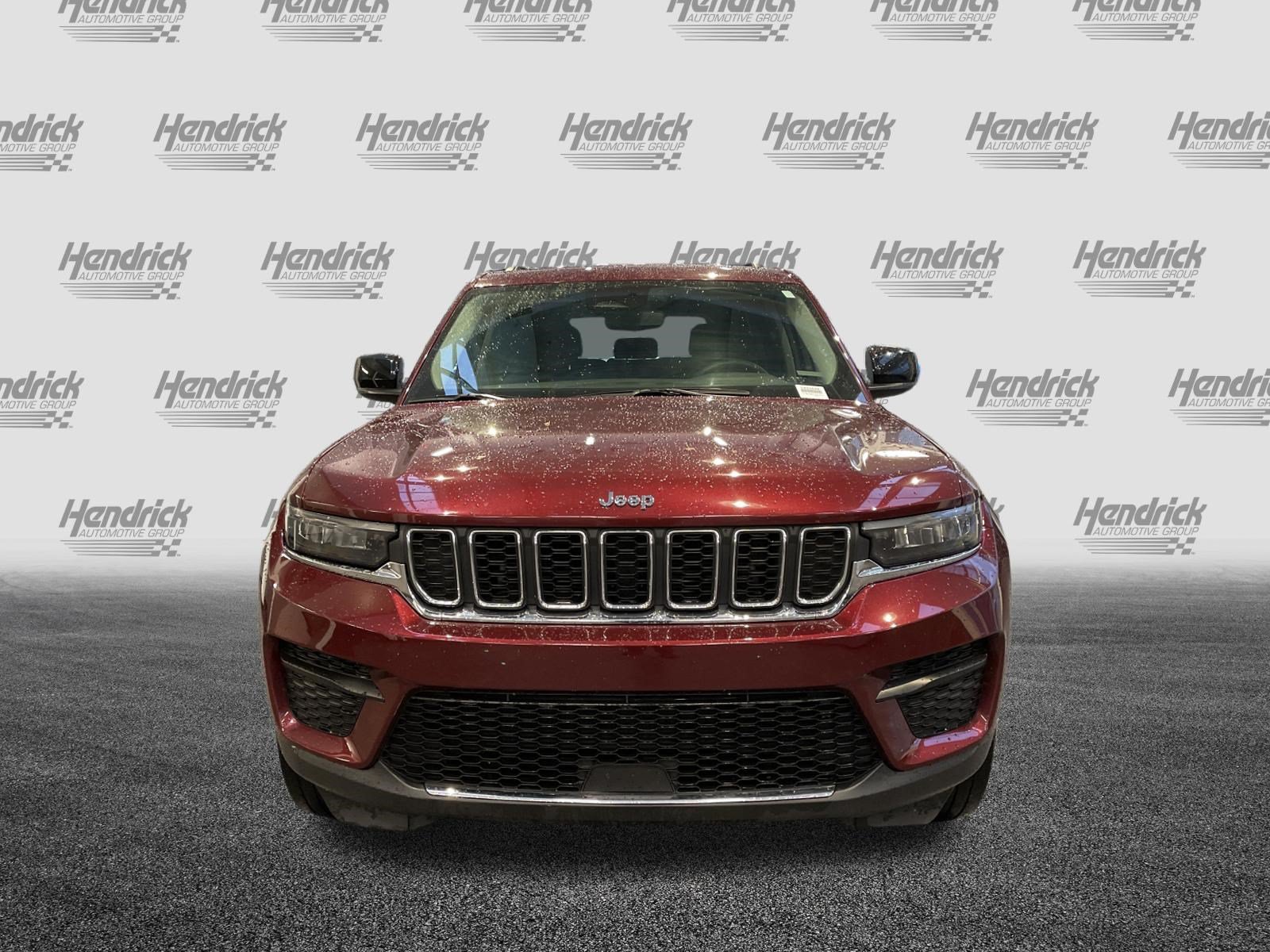Used 2023 Jeep Grand Cherokee Laredo SUV