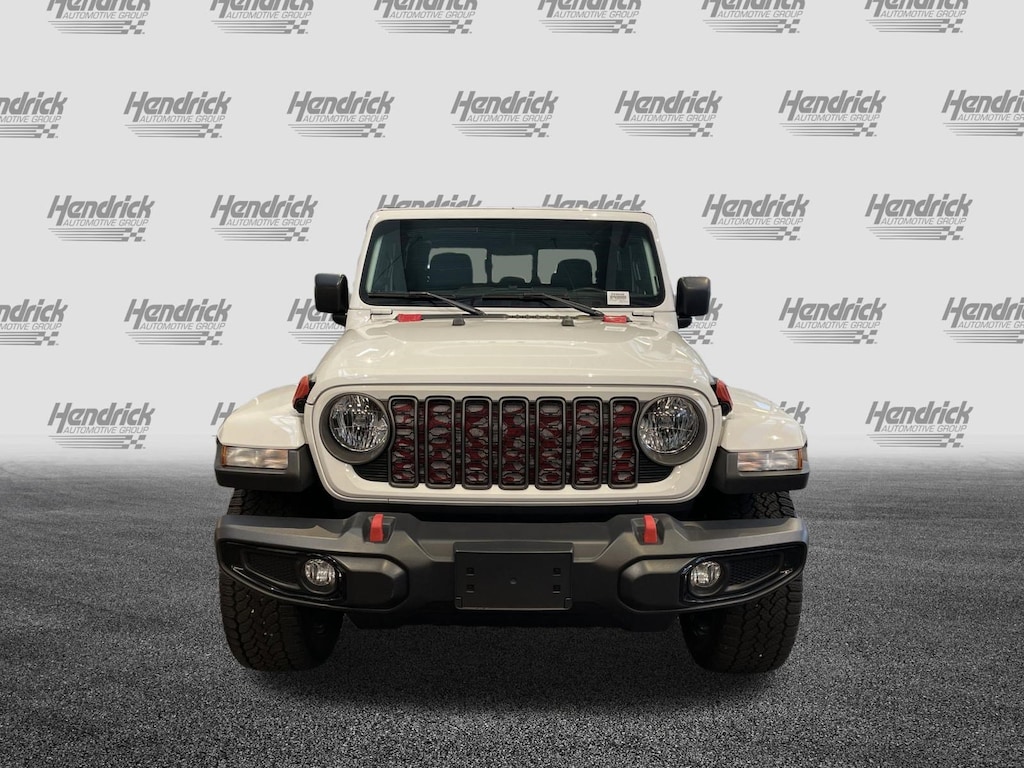 Used 2025 Jeep Gladiator Nighthawk Pickup