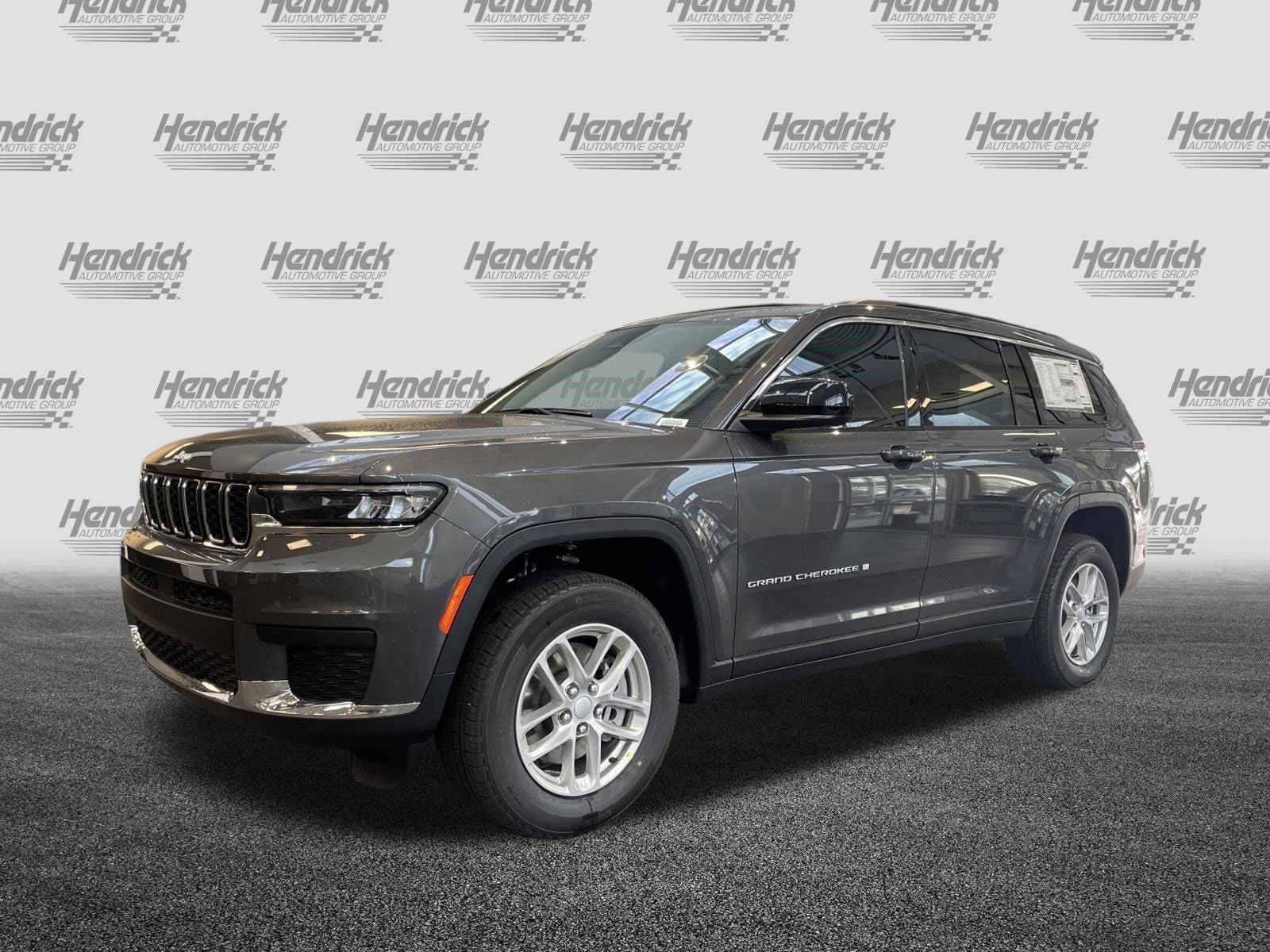 2025 Jeep Grand Cherokee L Laredo X photo 5