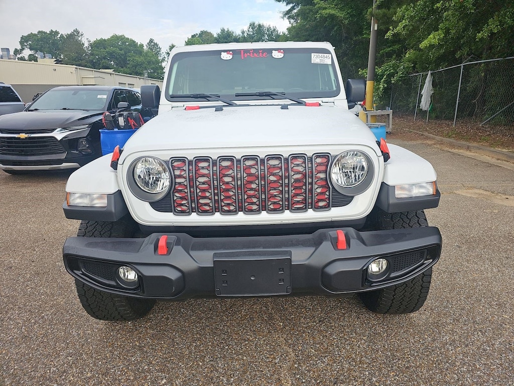 Used 2025 Jeep Gladiator Nighthawk Pickup