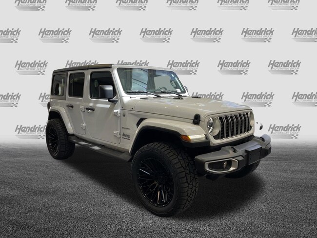 2024 Jeep Wrangler Sahara Convertible
