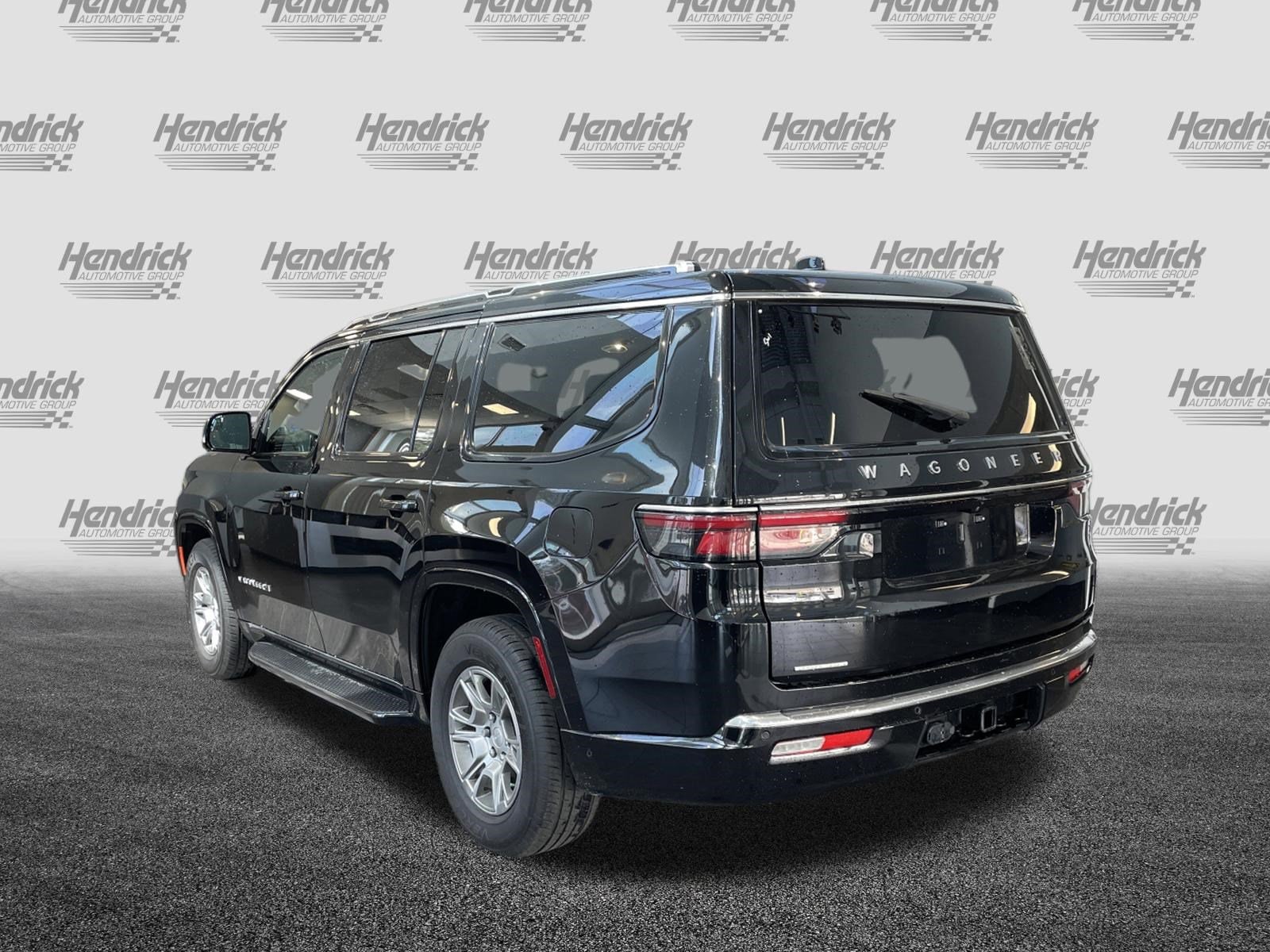 2023 Jeep Wagoneer photo 6