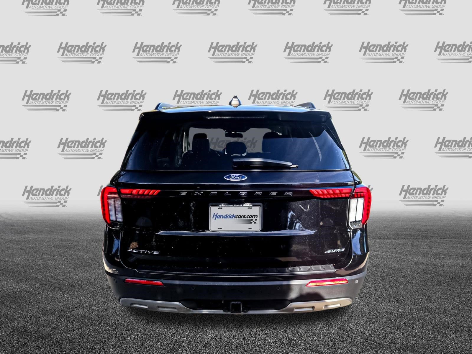 2025 Ford Explorer Active photo 3