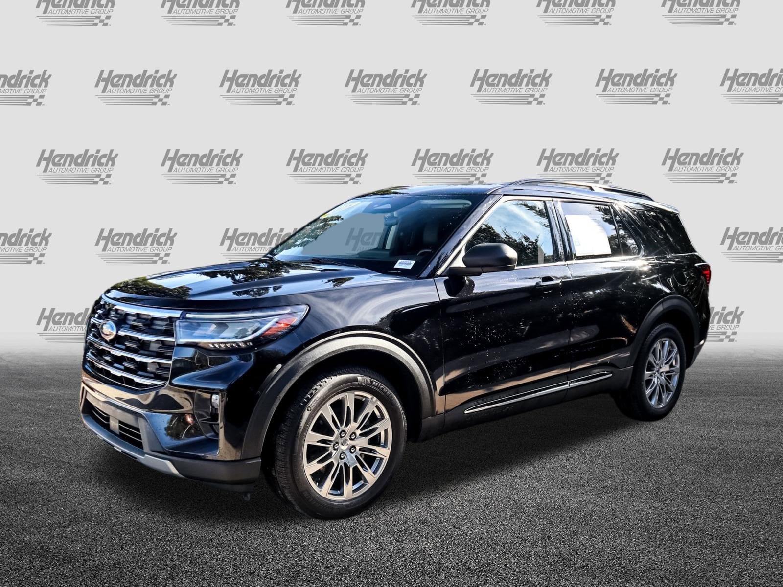 2025 Ford Explorer Active photo 5