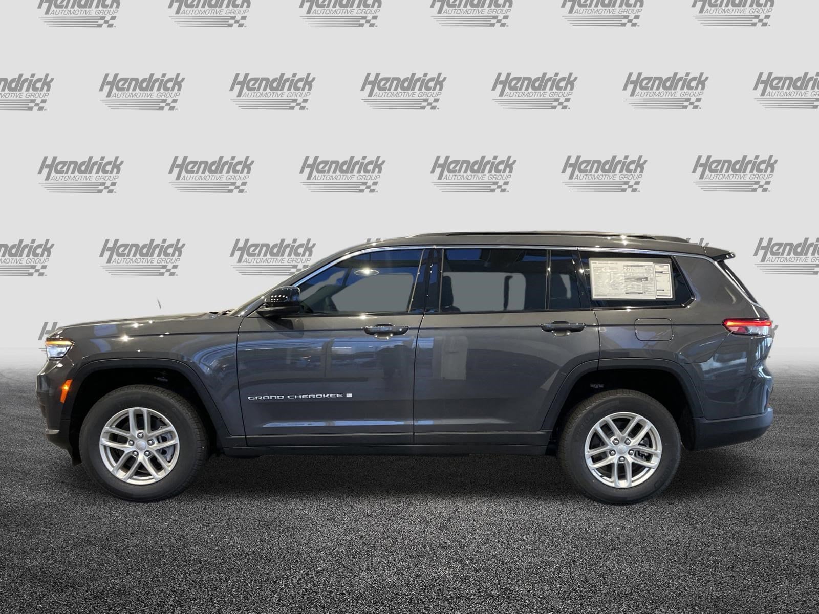 2025 Jeep Grand Cherokee L Laredo X photo 6