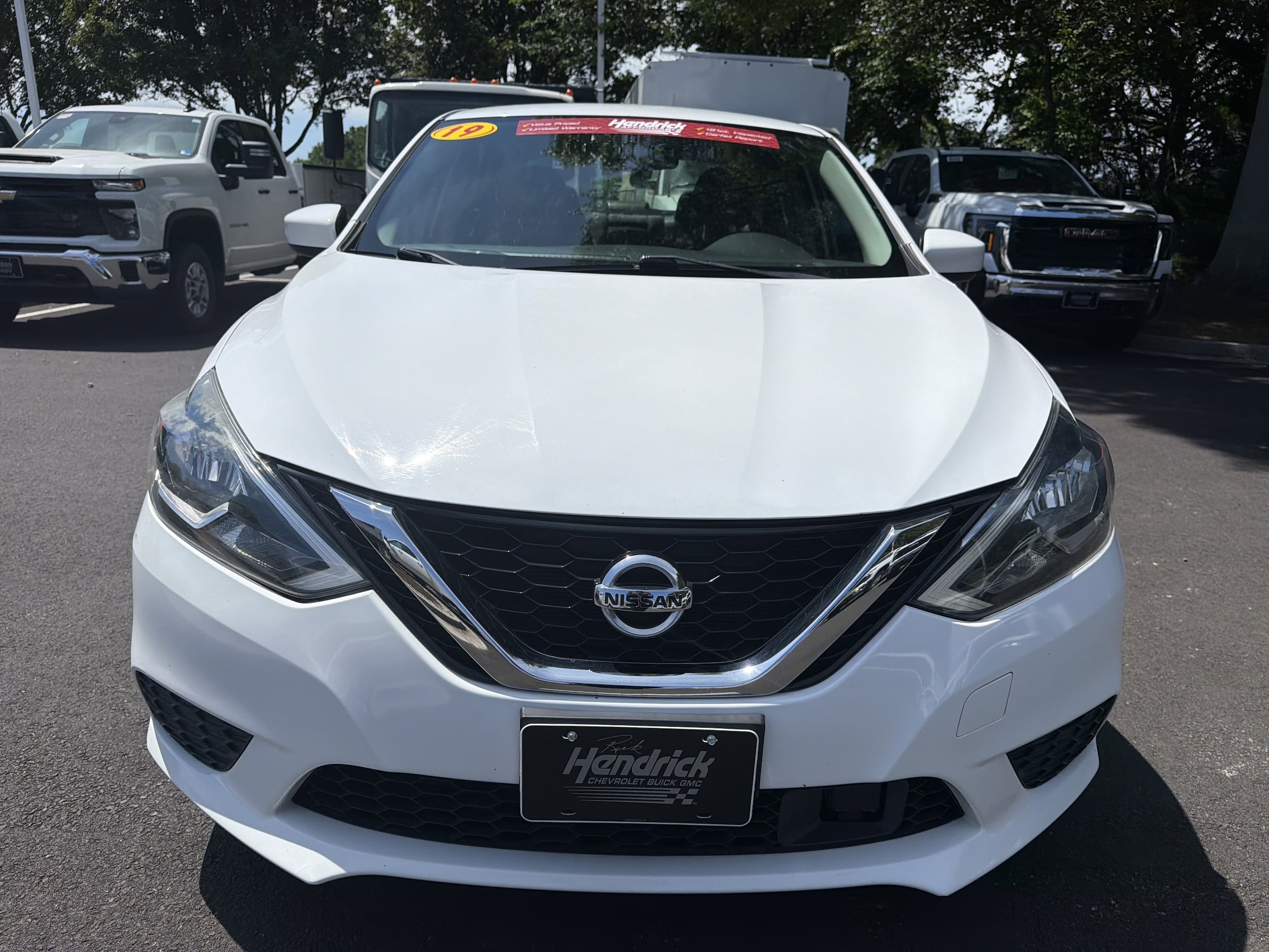 2019 Nissan Sentra SV photo 2