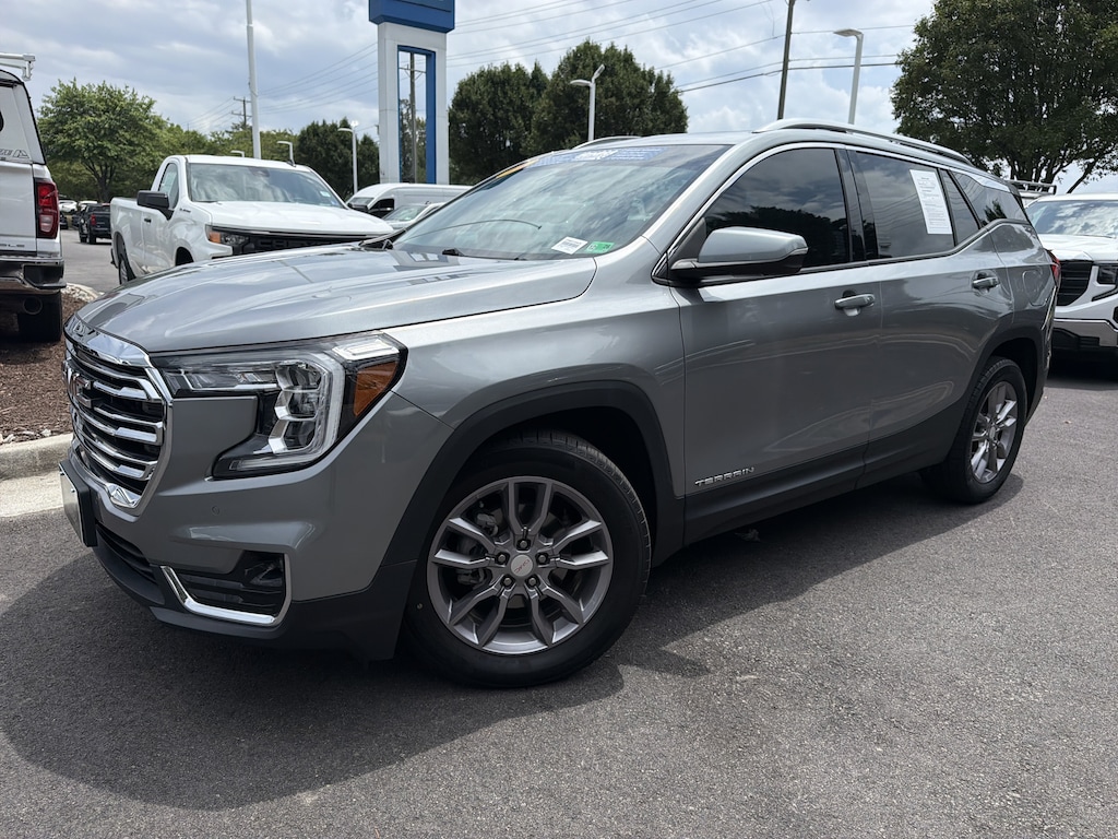 Used 2023 GMC Terrain SLT SUV