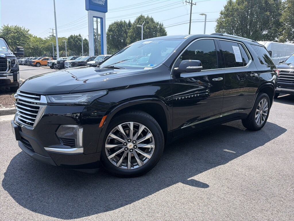 Used 2023 Chevrolet Traverse Premier SUV
