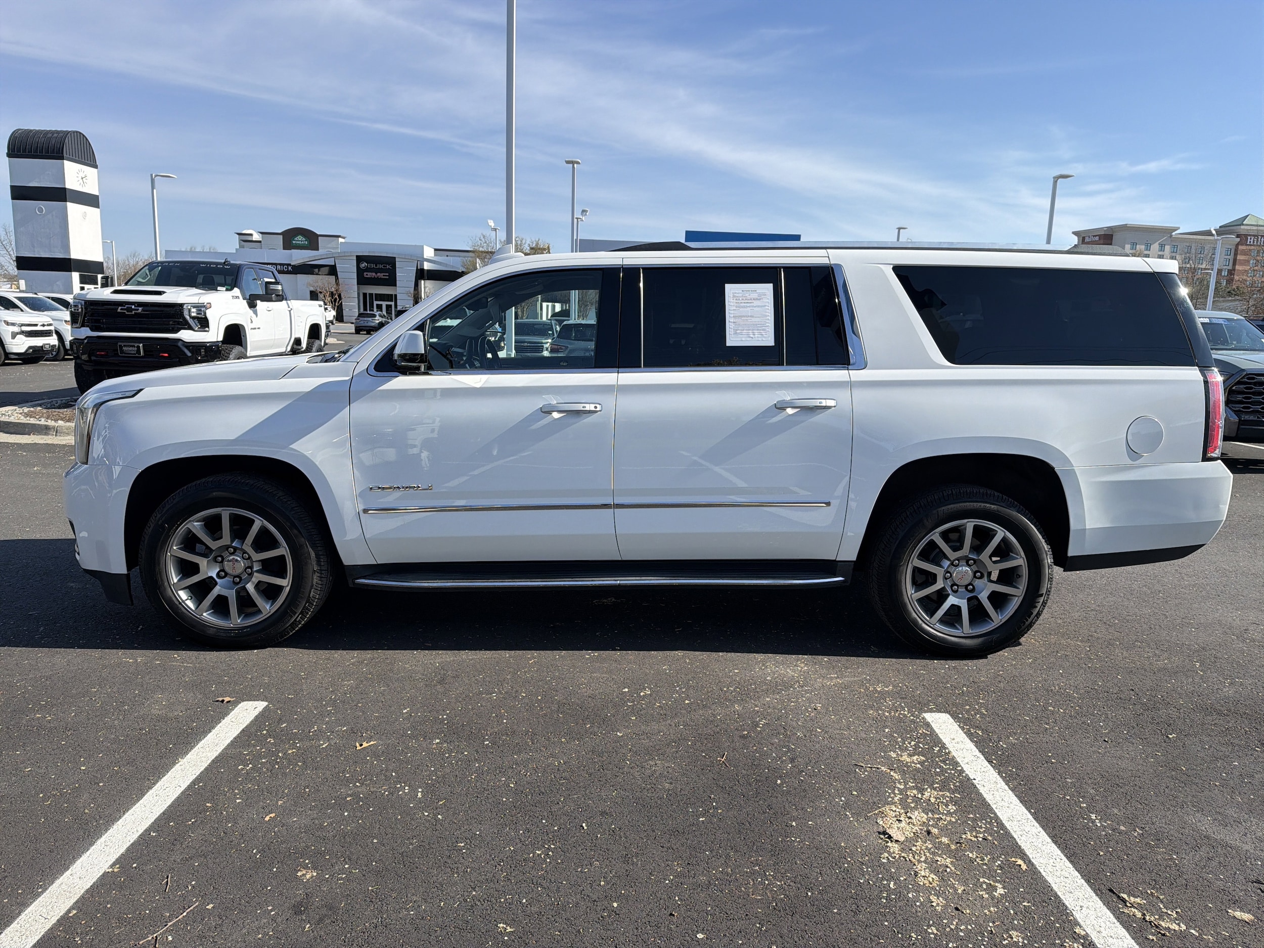 2020 GMC Yukon XL Denali photo 6