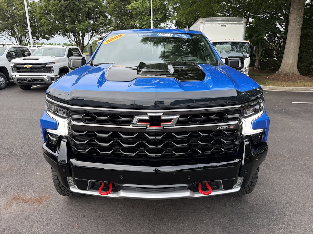 Used 2025 Chevrolet Silverado 1500 ZR2 Pickup
