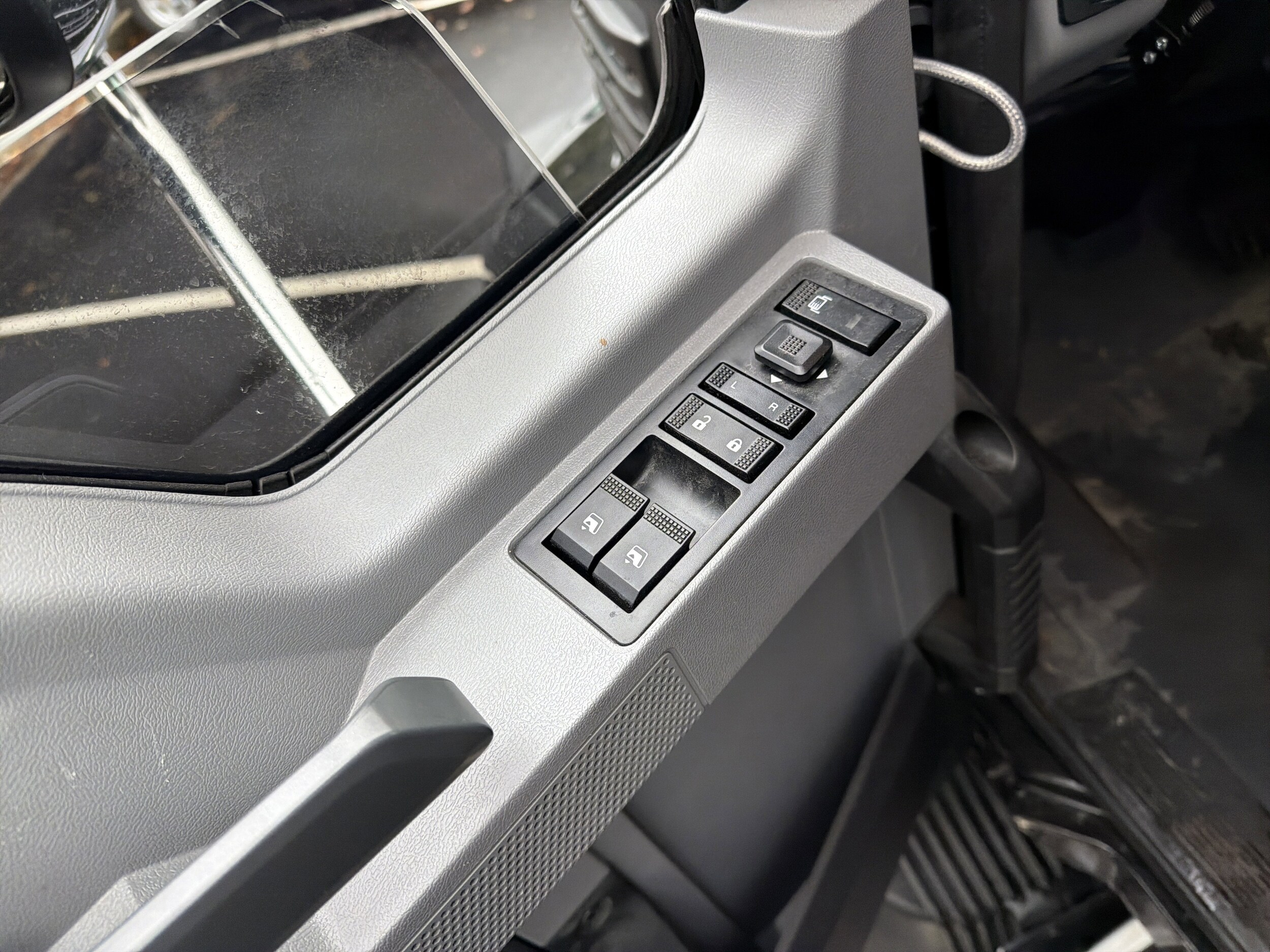 2025 Mack MD7 Flatbed photo 5