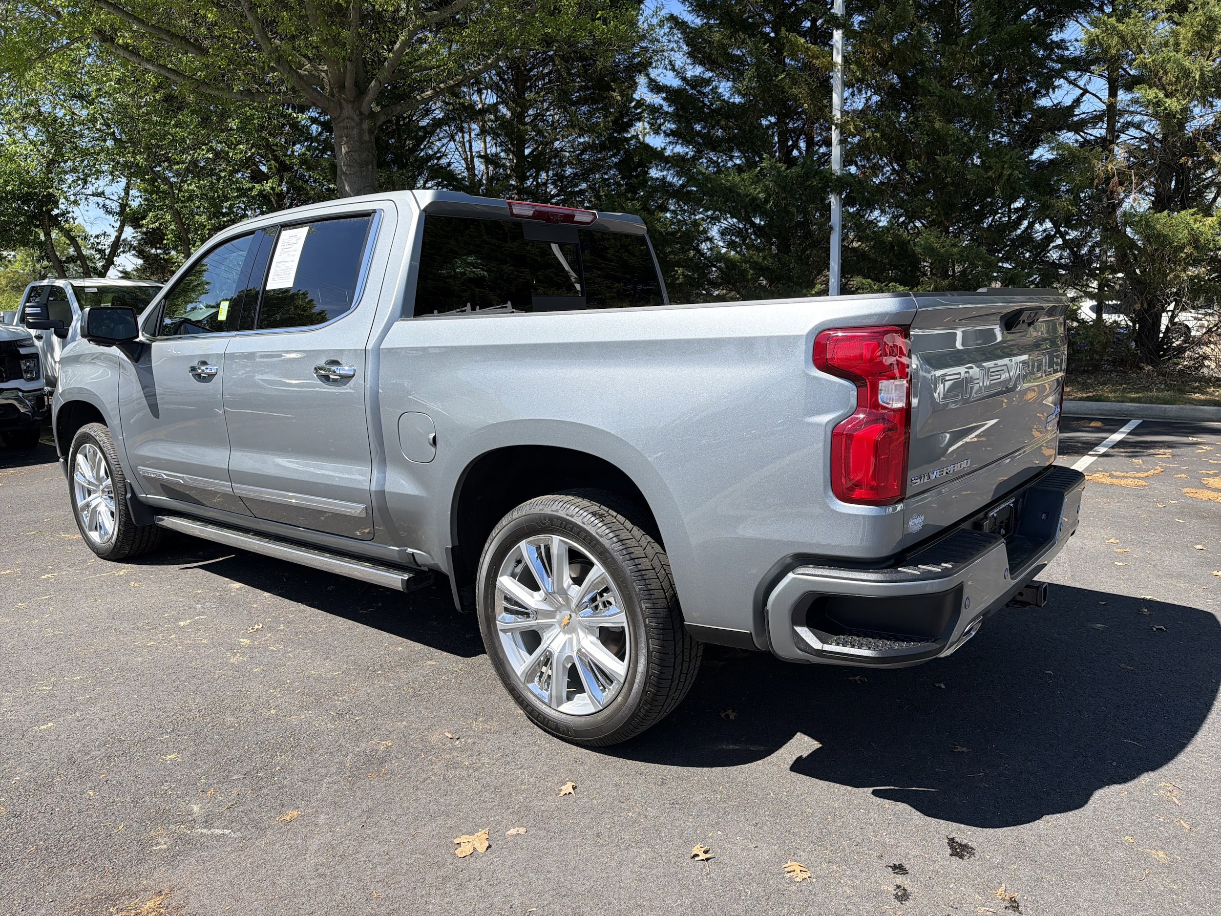 2025 Chevrolet Silverado 1500 High Country photo 6