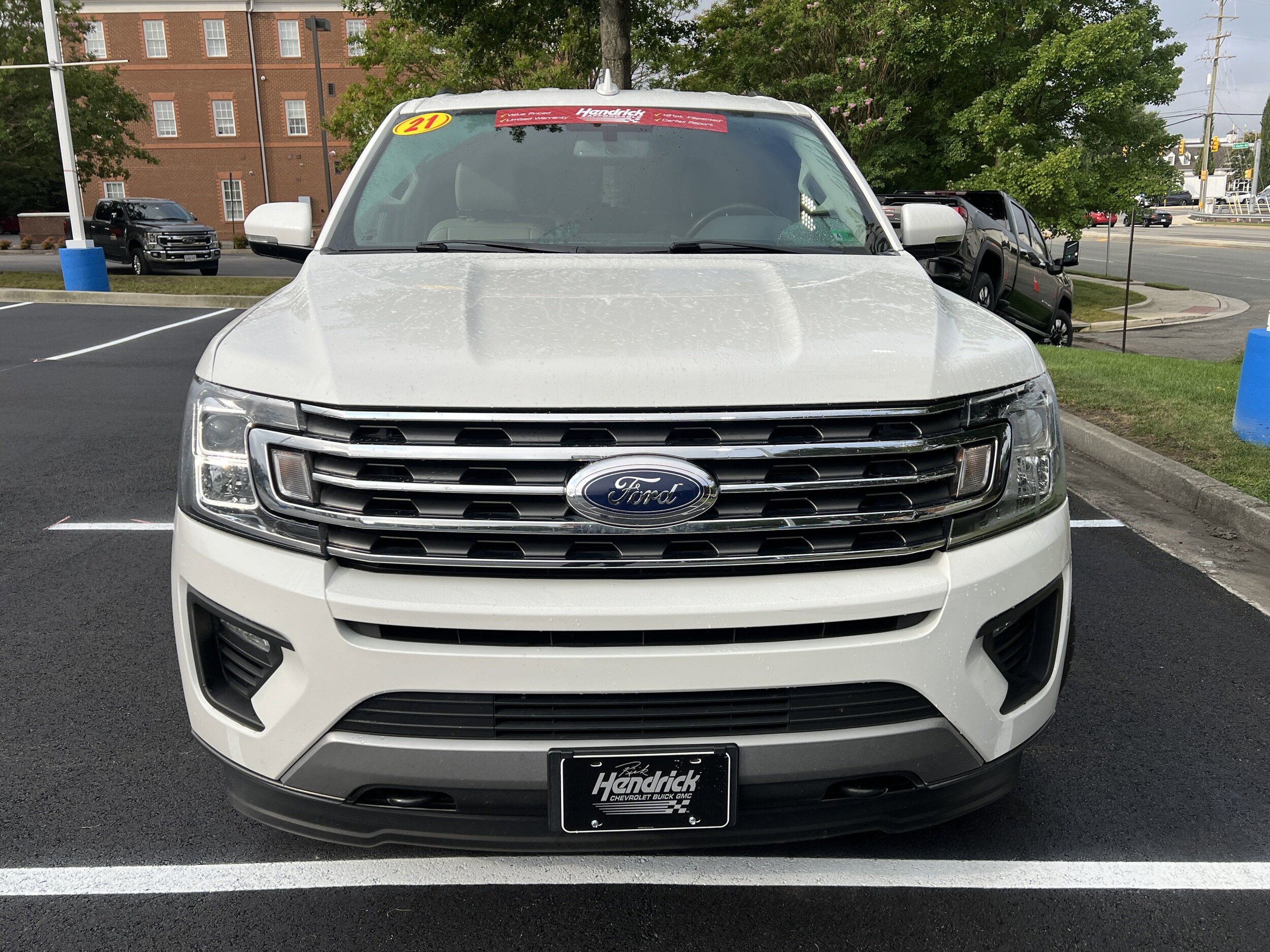 2021 Ford Expedition MAX XLT photo 2