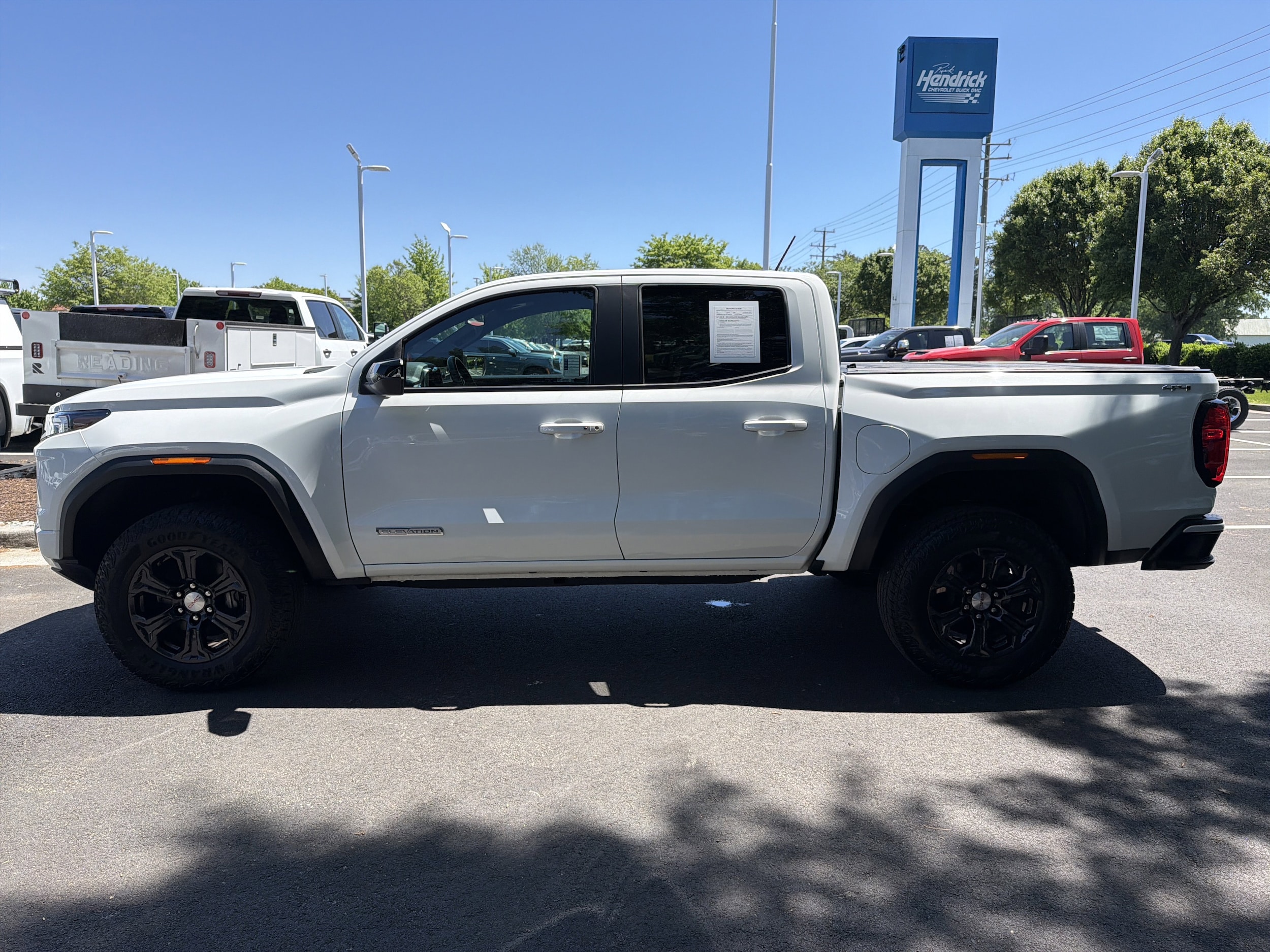 2023 GMC Canyon 4WD Elevation photo 5