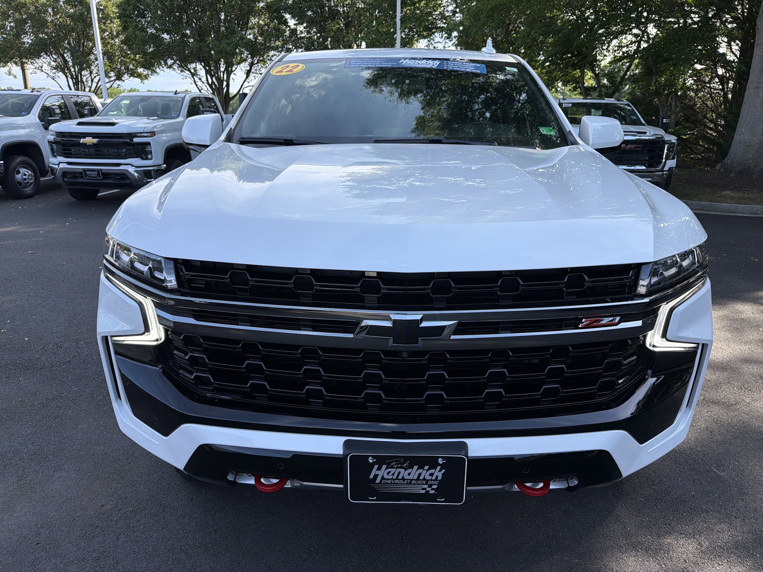 2022 Chevrolet Suburban Z71 photo 2