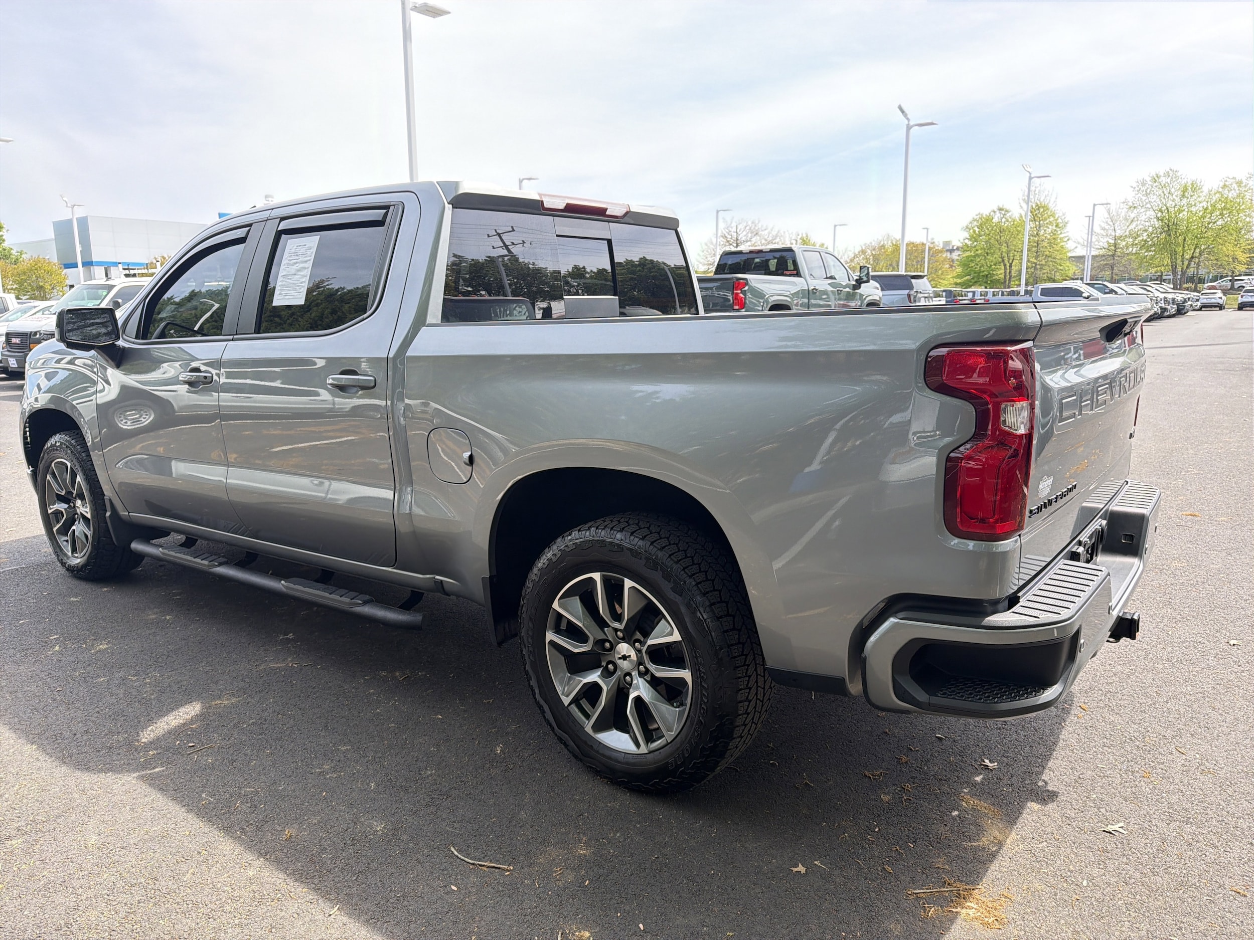 2023 Chevrolet Silverado 1500 RST photo 6