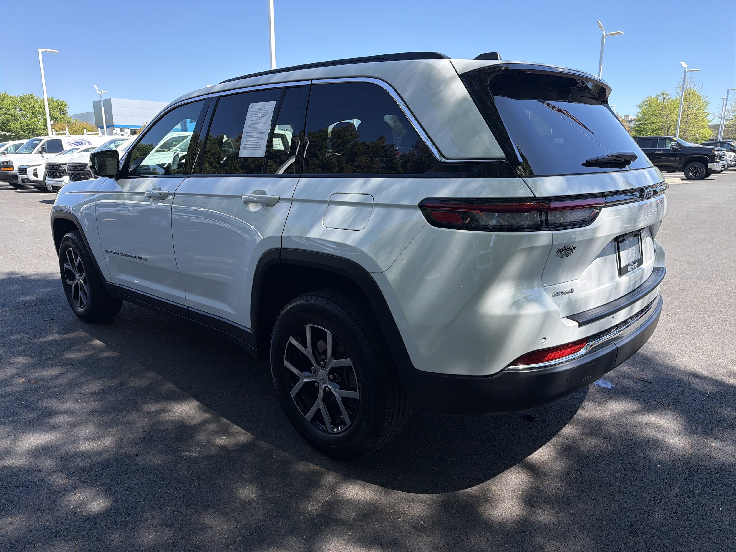 2024 Jeep Grand Cherokee Limited photo 6