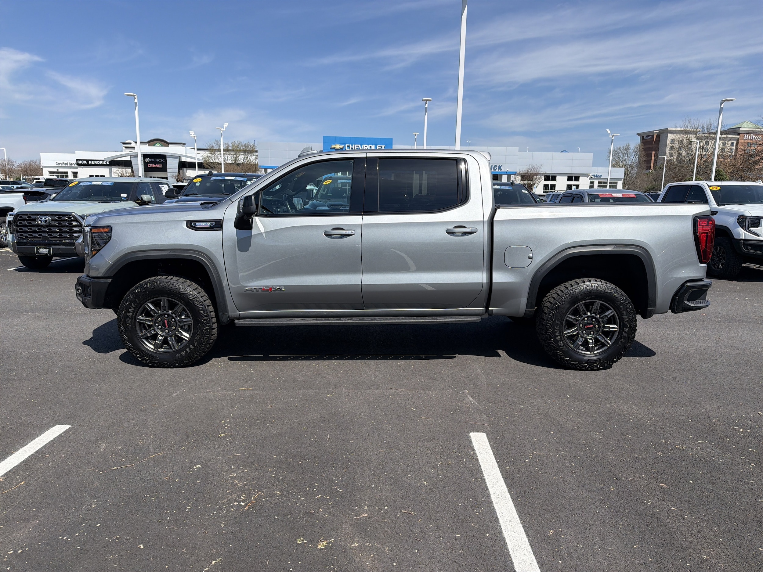 2024 GMC Sierra 1500 AT4X photo 5