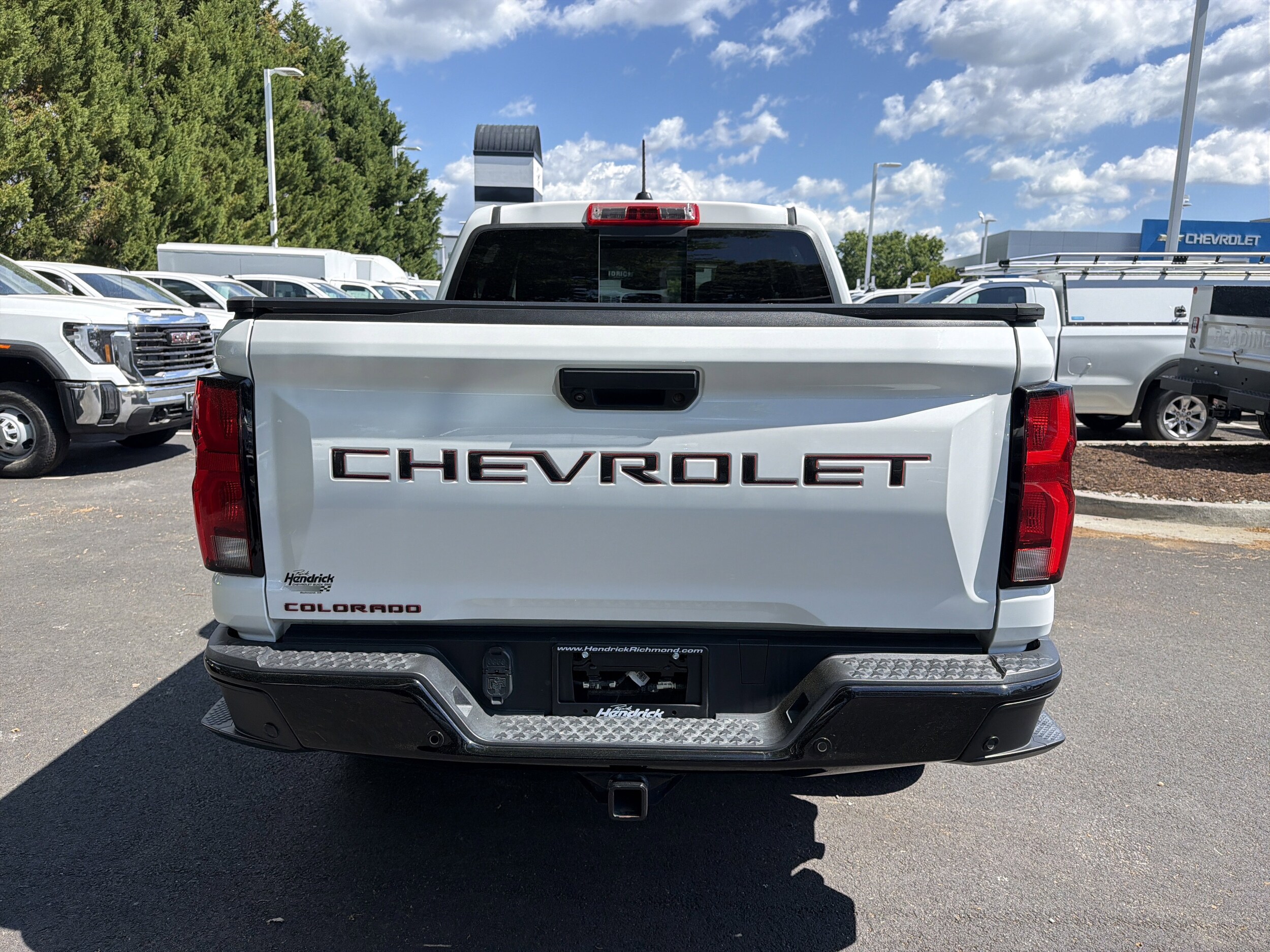 2024 Chevrolet Colorado 4WD Z71 photo 3