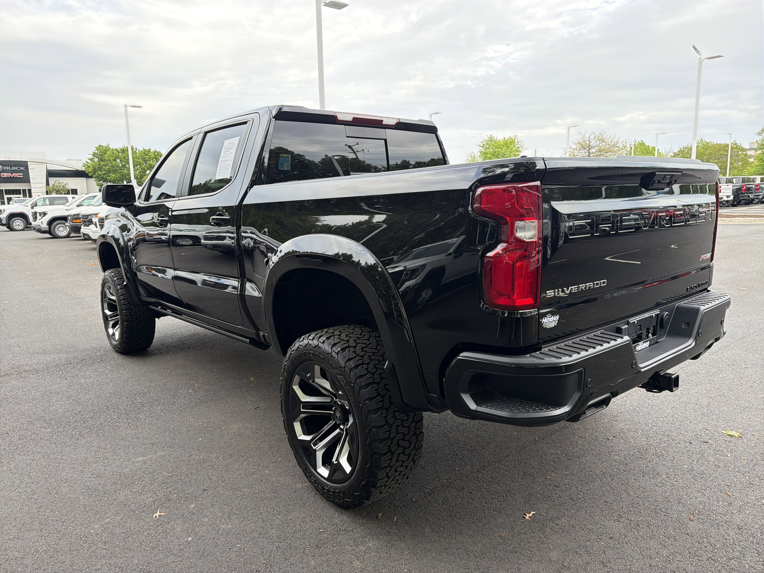2024 Chevrolet Silverado 1500 RST photo 6