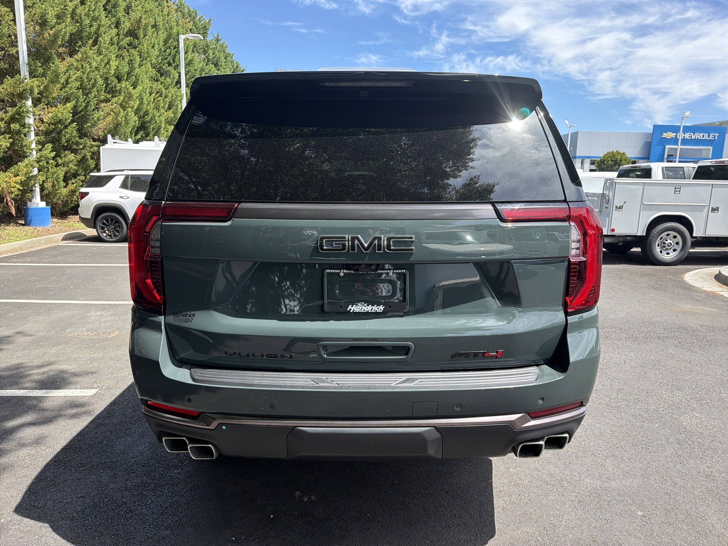 2026 GMC Yukon XL AT4 Ultimate photo 3