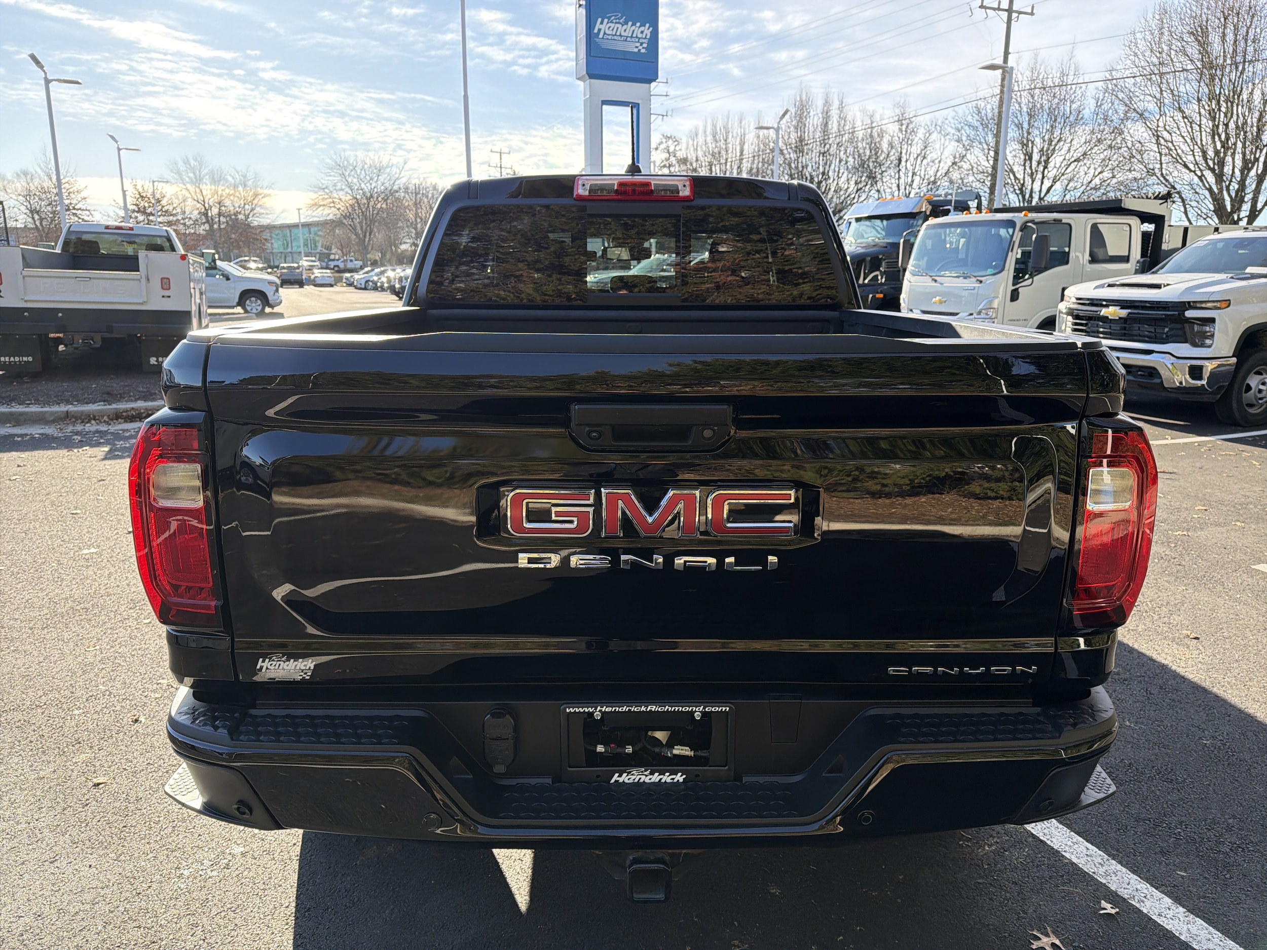 2024 GMC Canyon 4WD Denali photo 3