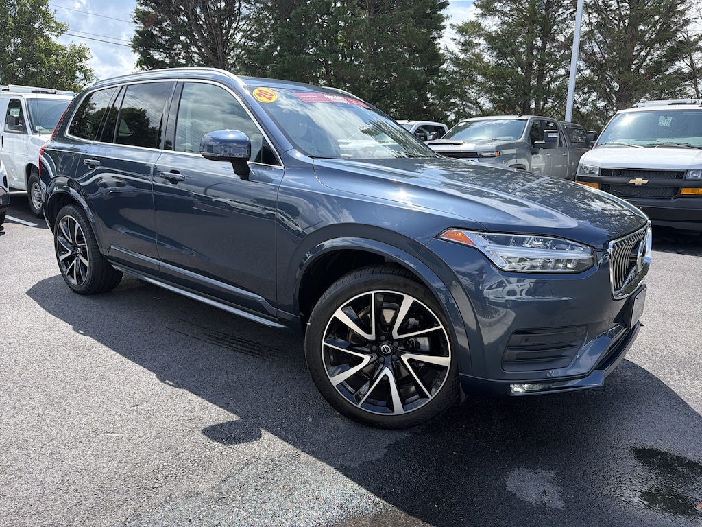 Used 2020 Volvo XC90 Momentum SUV