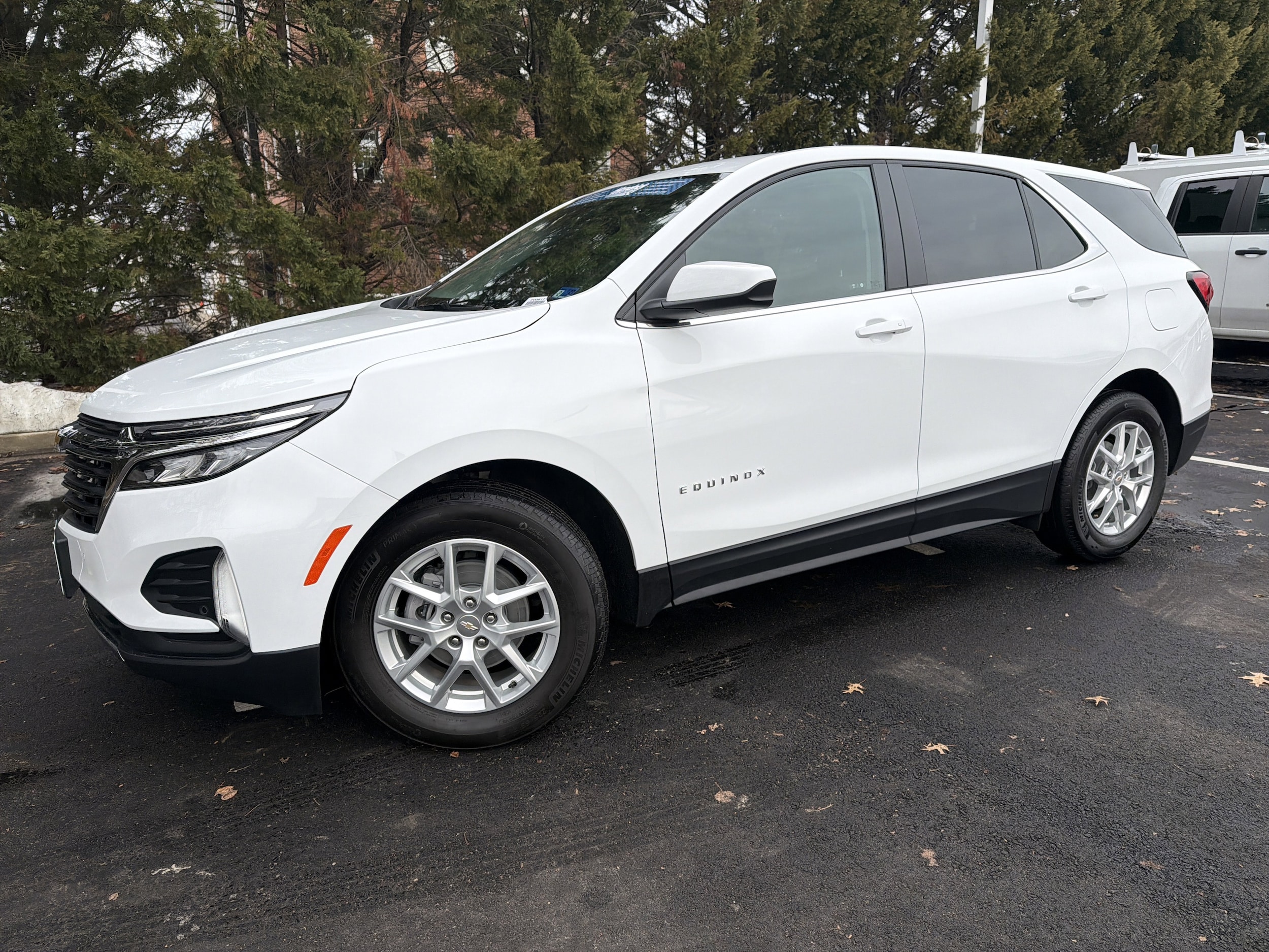 2024 Chevrolet Equinox LT photo 4