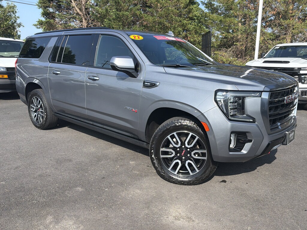 Used 2022 GMC Yukon XL AT4 SUV
