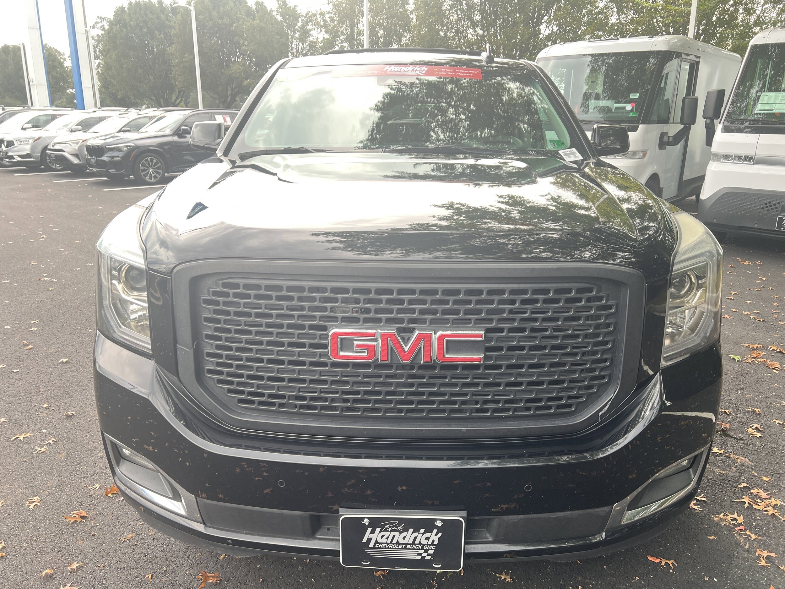 2017 Gmc Yukon XL Denali photo 2